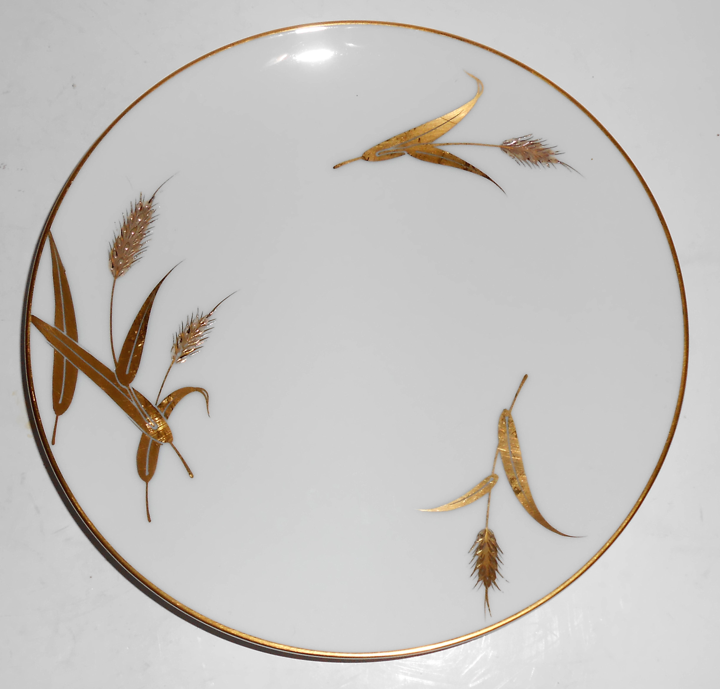 Meito China Porcelain Japan Midas Gold Wheat Salad Plt