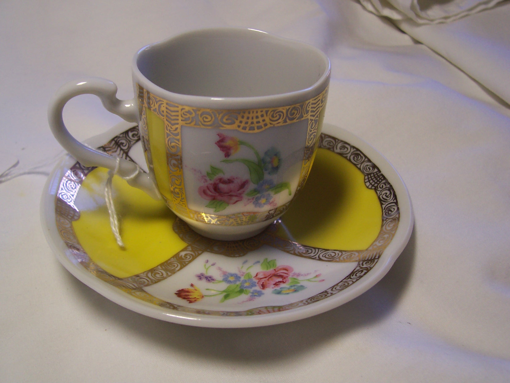 Vintager Avon Tradition Cup and Saucer 1985
