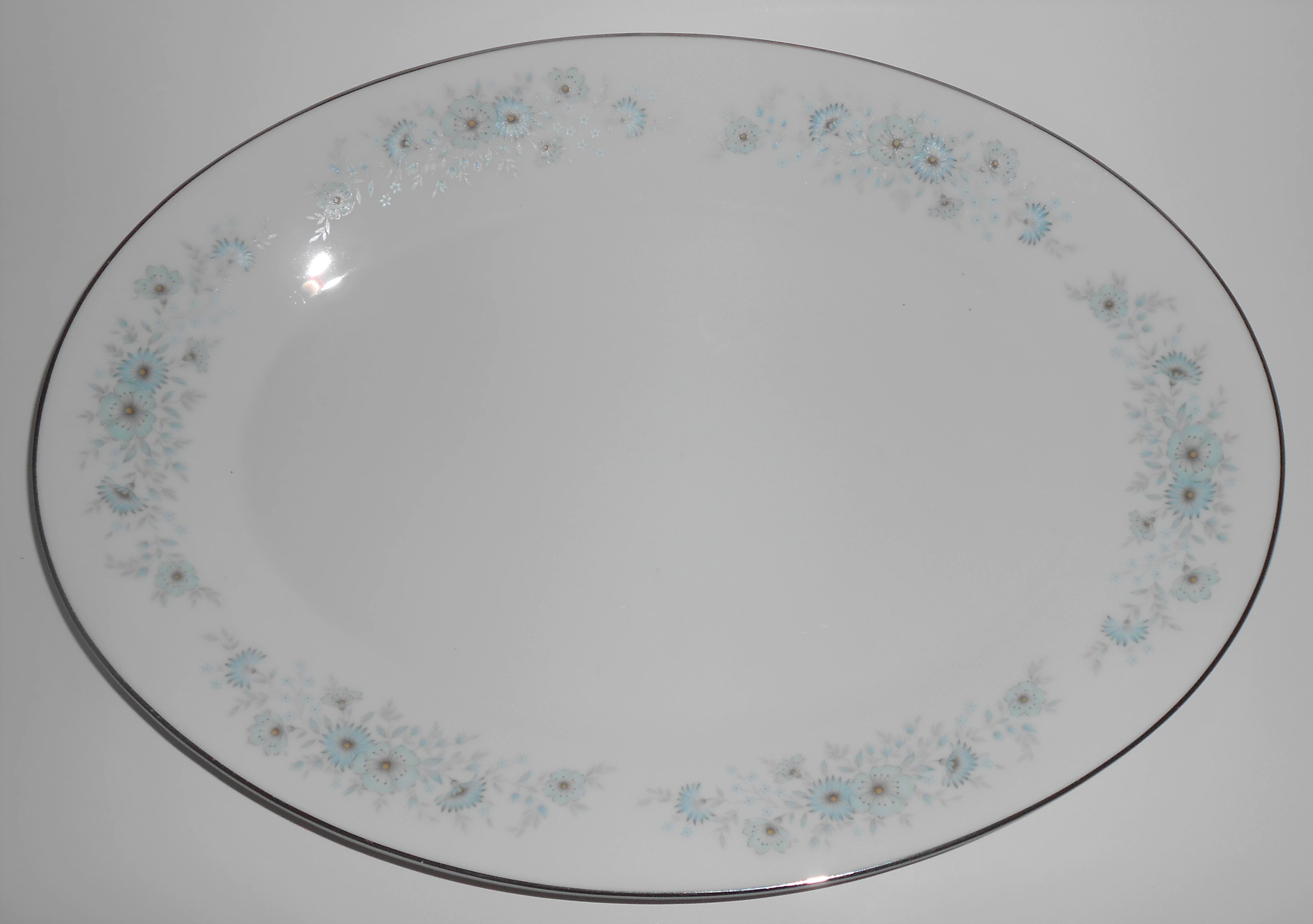 Noritake Porcelain China 6716 Inverness w/Platinum Plat