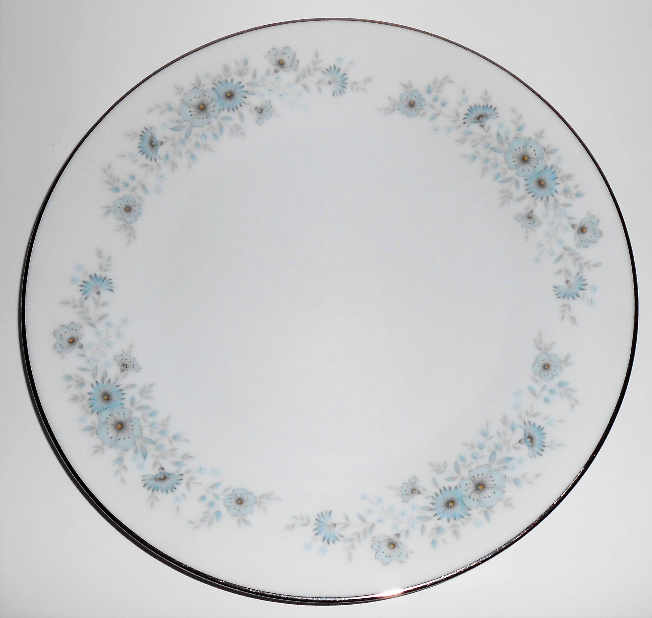 Noritake Porcelain China 6716 Inverness w/Platinum Dinn