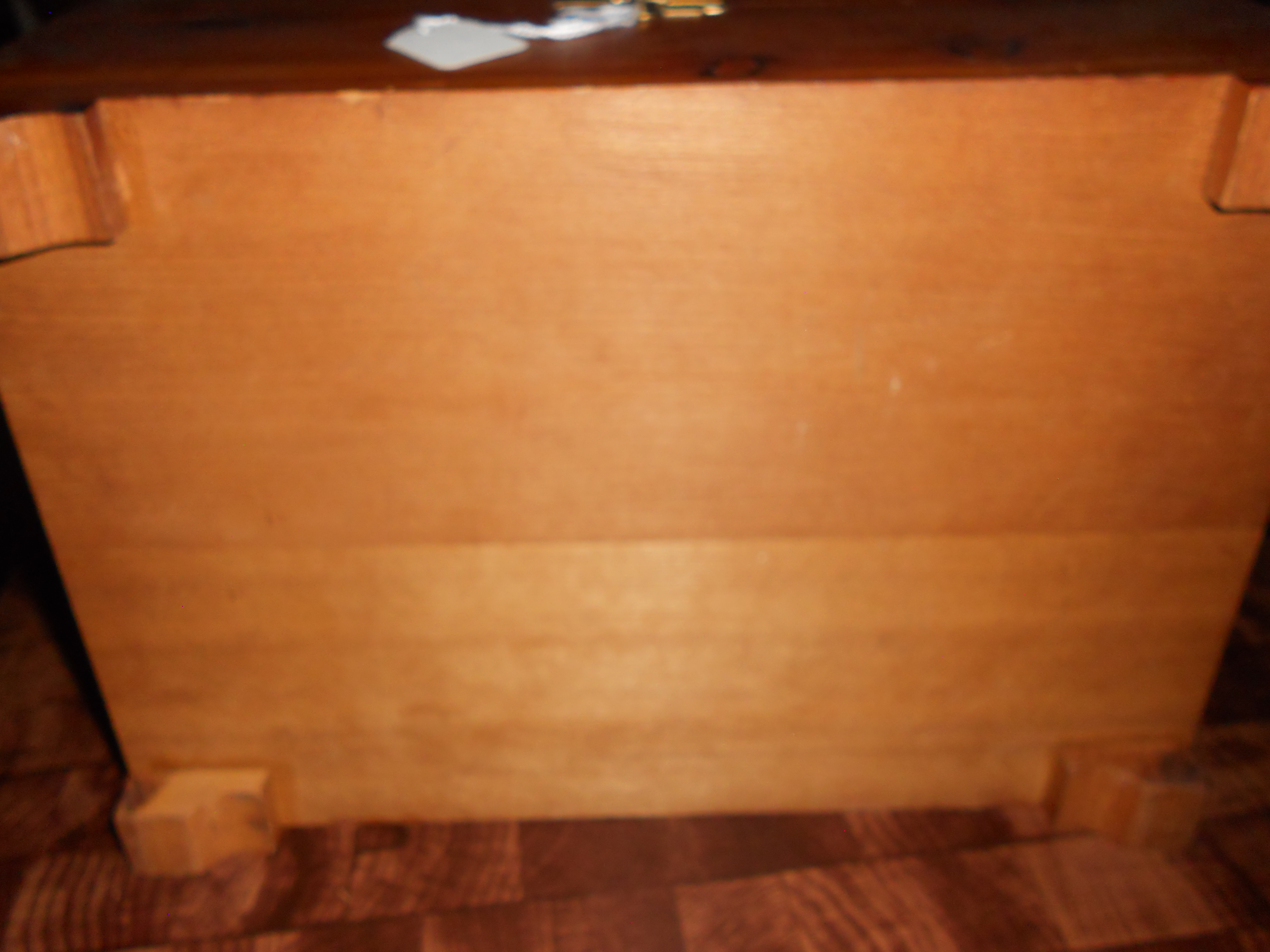 Wood Box dovetail with English Hunting Scene