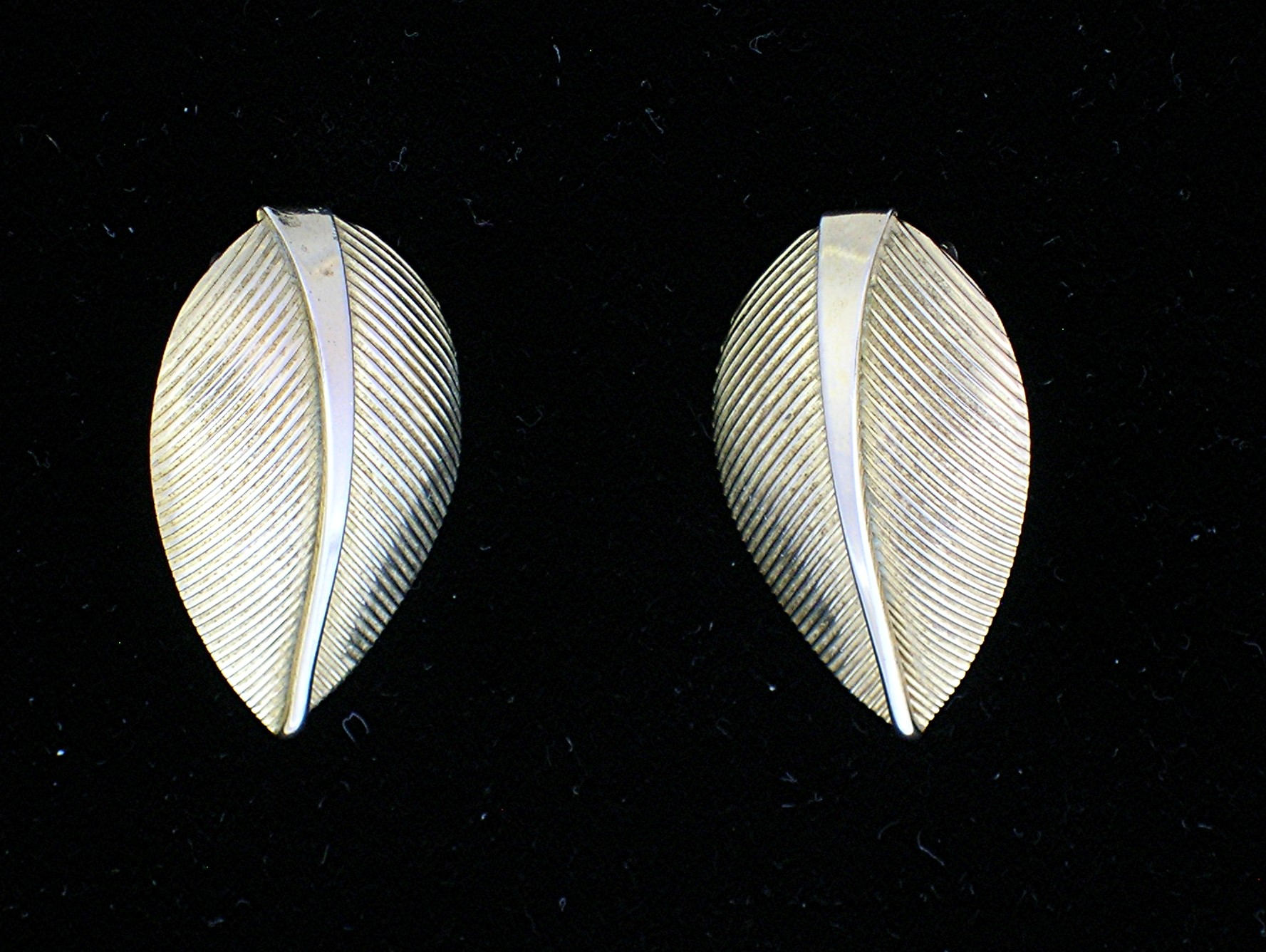 Earrings Napier Sterling Silver Gold Vermeil Leaf Clip