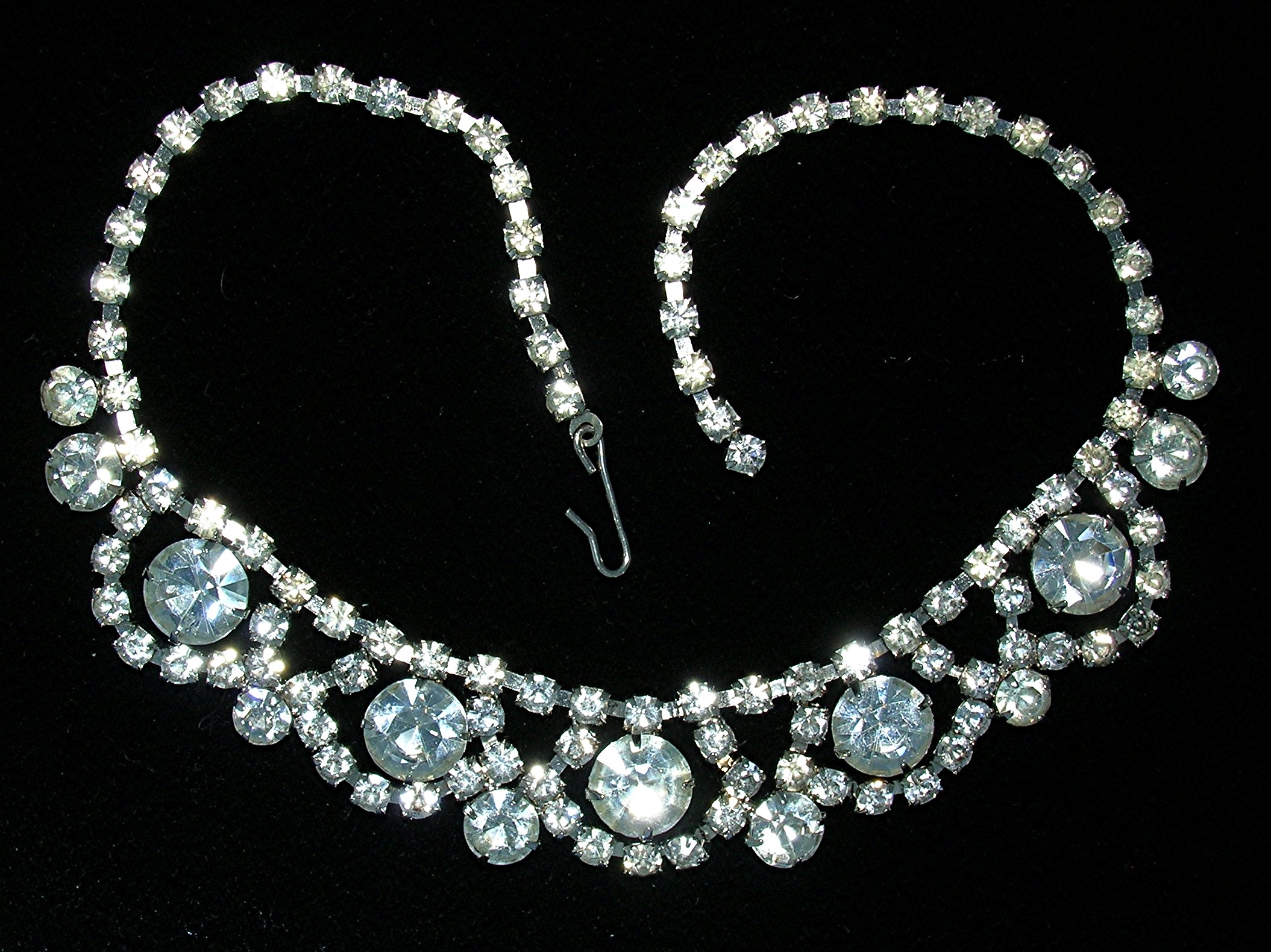 Rhinestone Crystal Vintage Necklace