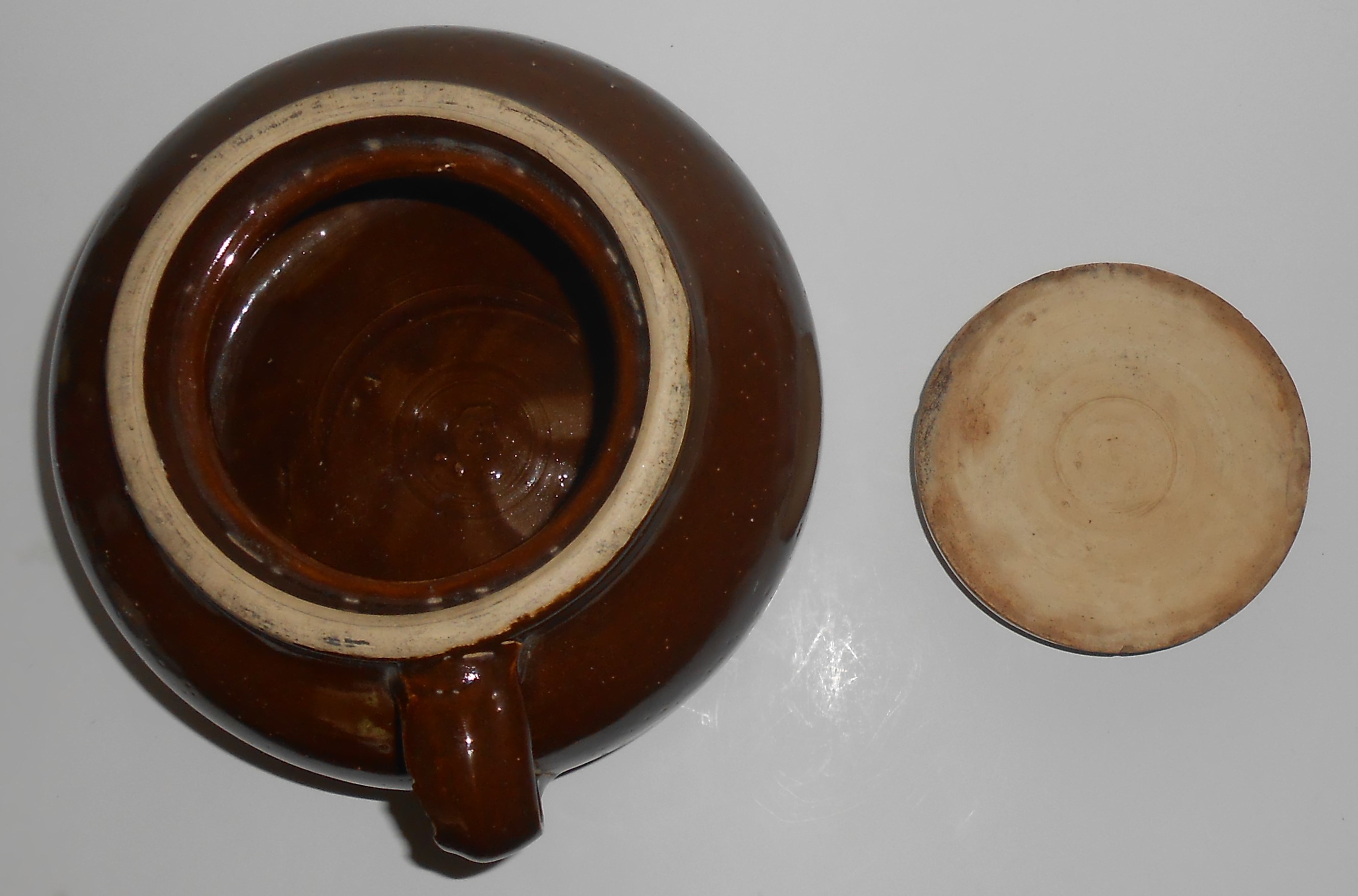 Bauer Pottery Plain Ware 2 Quart Brown Bean Pot