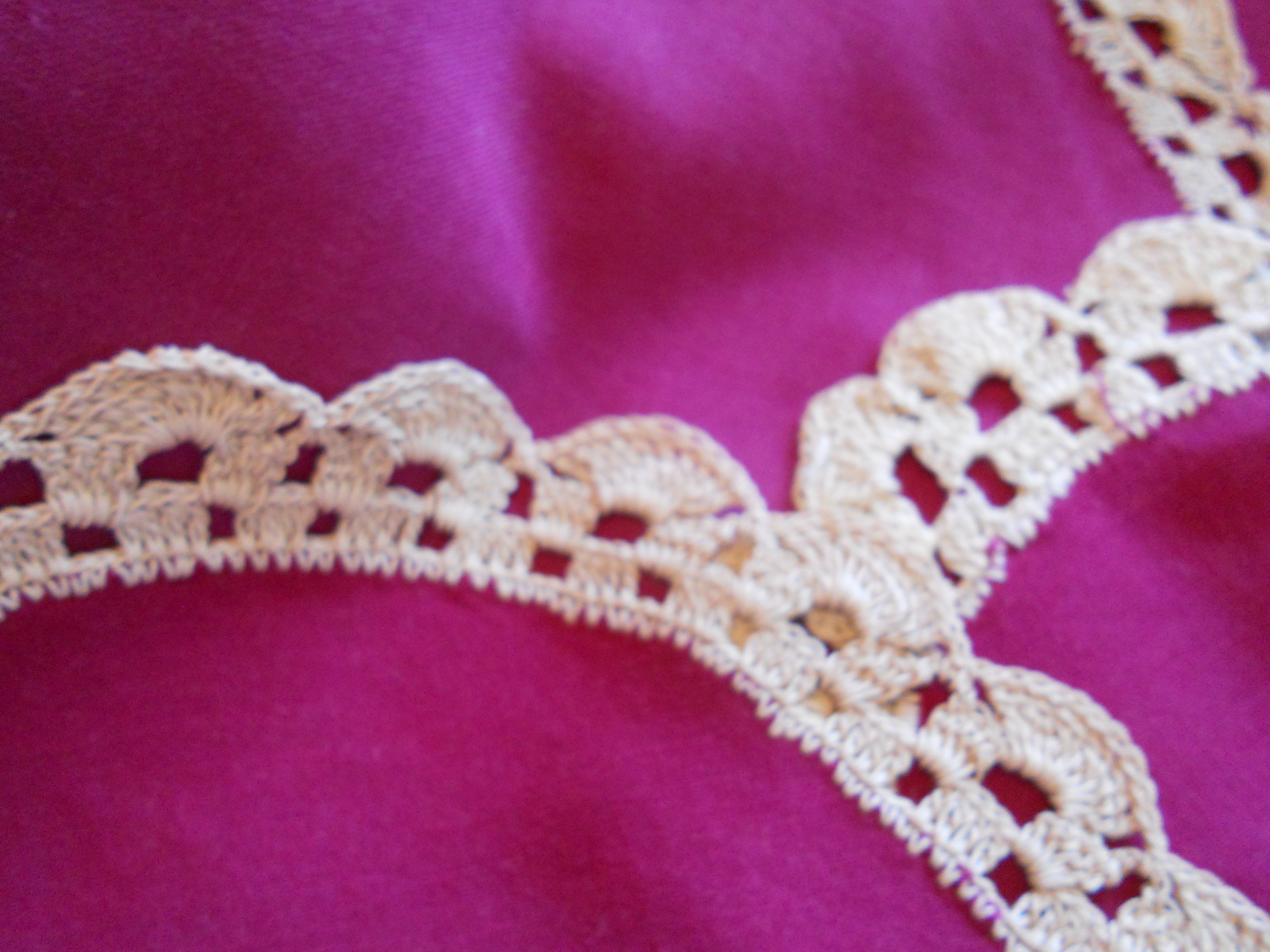 Linen Doily Set of 7 Burgundy