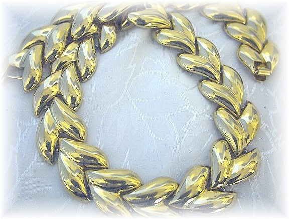 18 Inch Vintage Napier Necklace - Goldtone