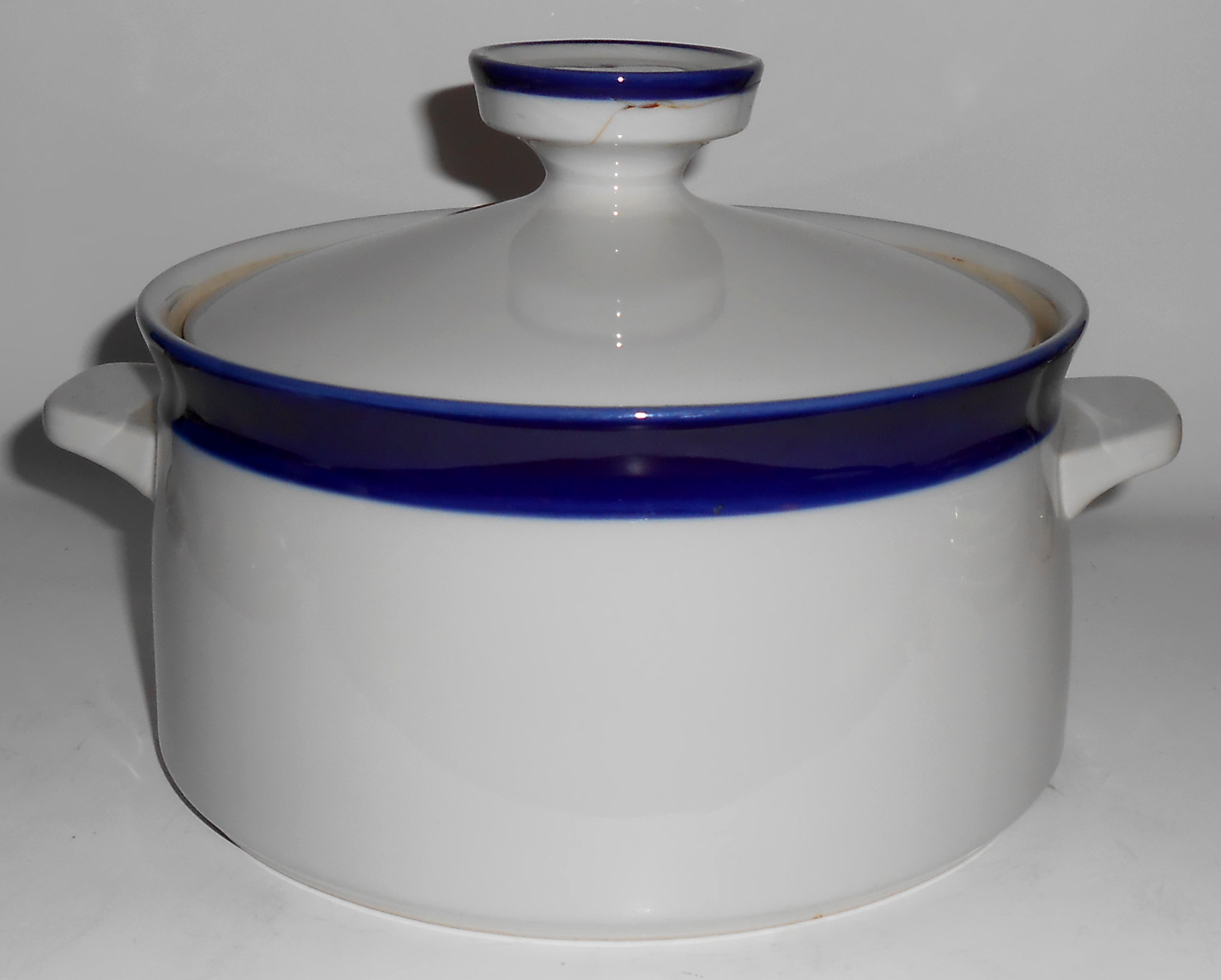 Noritake Pottery Stoneware Cobalt Fjord Casserole W/Lid