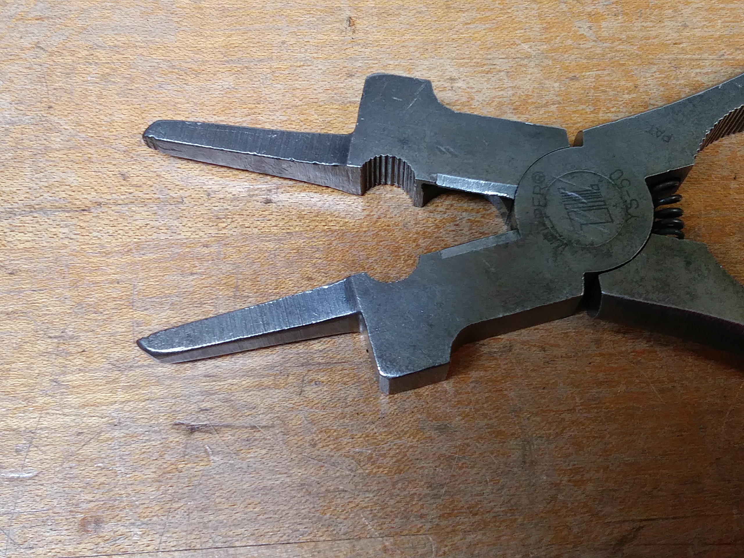 Welper YS-50 Gun Pliers Vintage