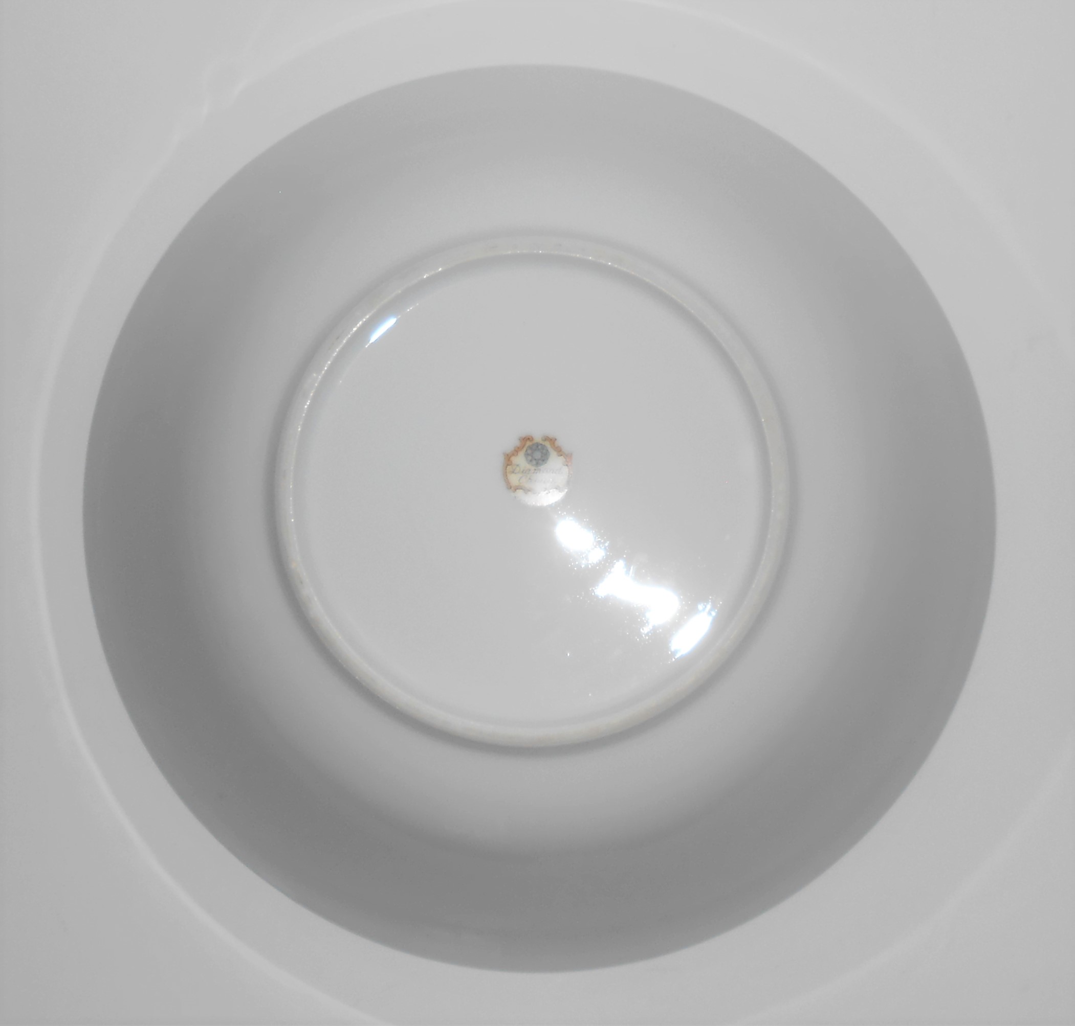 Diamond Porcelain China Roslyn w/Gold Round Vegetable