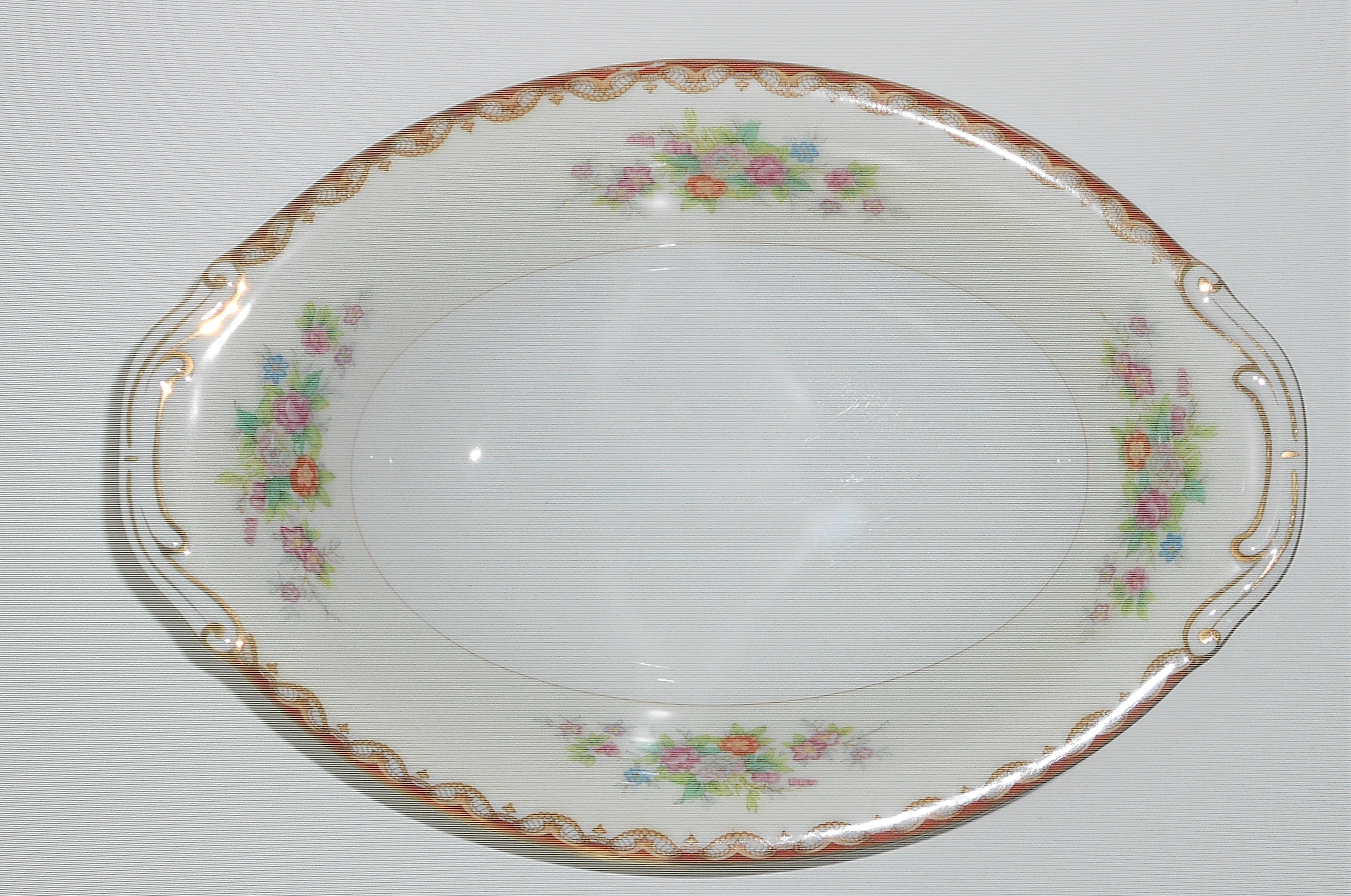 Diamond Porcelain China Roslyn w/Gold Oval Vegetable Bo