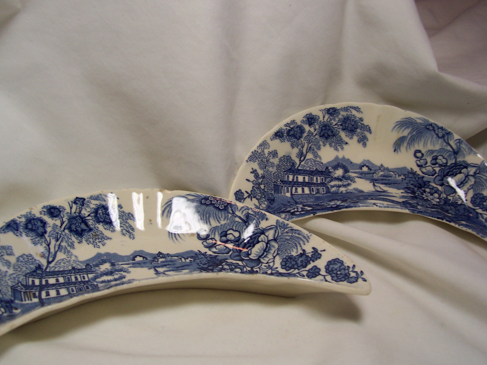 Royal Staffordshire Tonquin Bone Dish set
