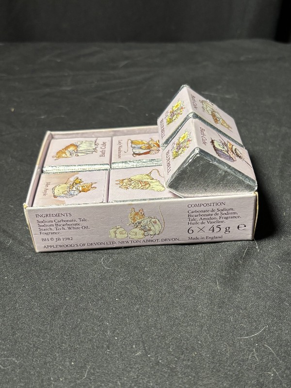 Royal Doulton Brambly Hedge The Birthday Teacup Saucer Set Vintage Bath Cubes ‘87