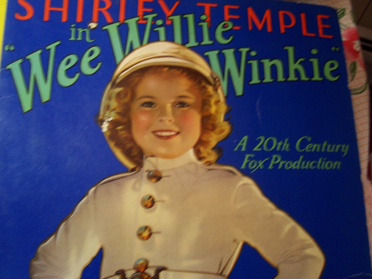 Shirley Temple Doll Wee Willie Winkie Book