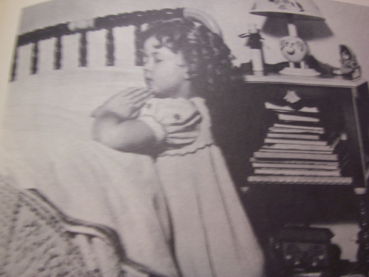 Shirley Temple Through the Dayok Saalfield