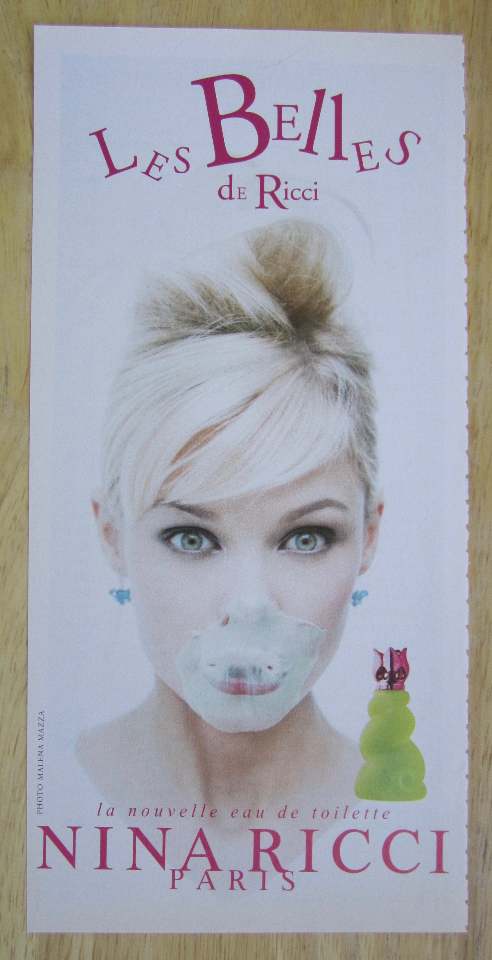 2004 Nina Ricci Perfume w/ Les Belles De Ricci & Woman