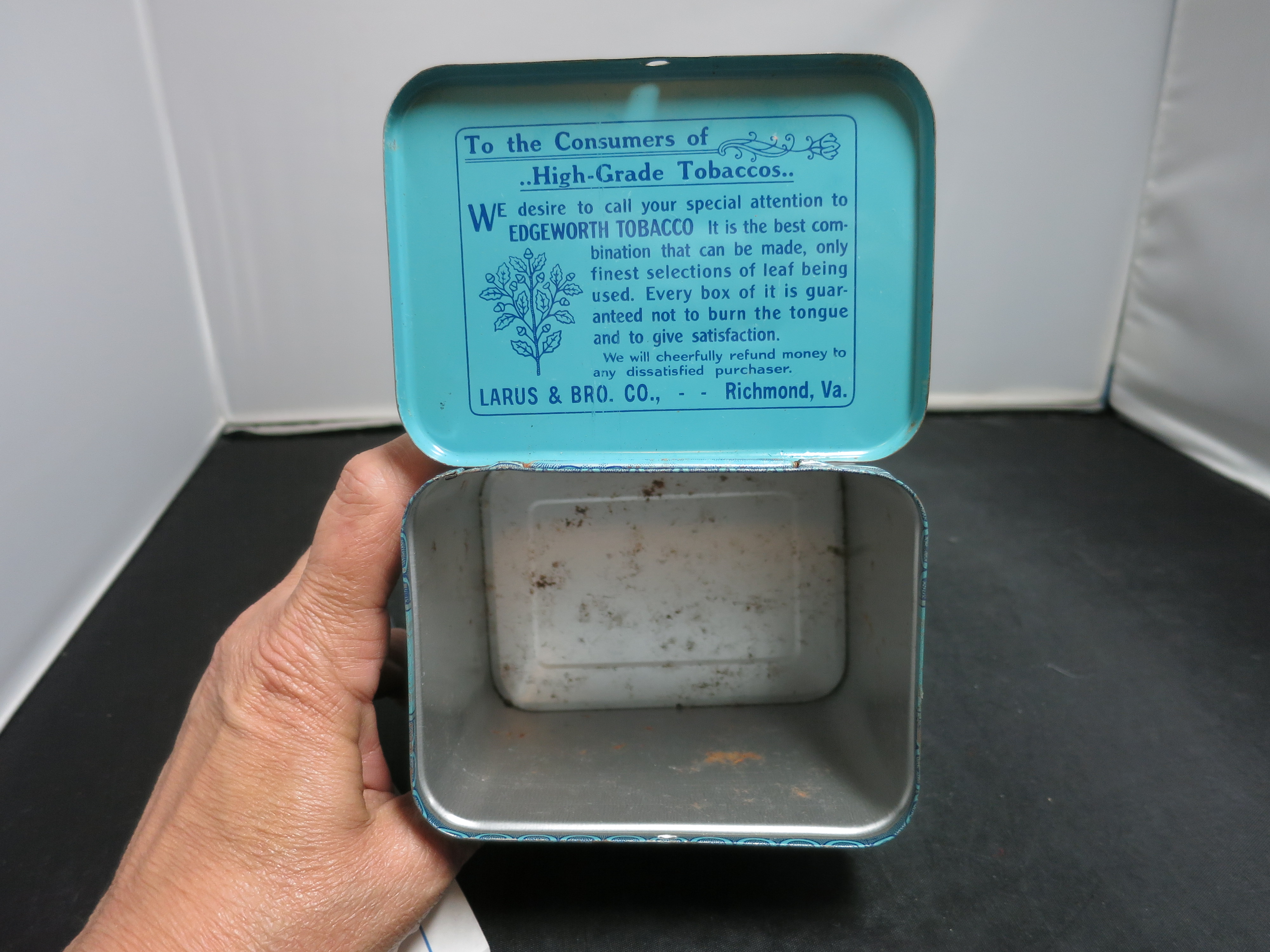 Edgeworth Extra High Grade Sliced Pipe Tobacco Tin