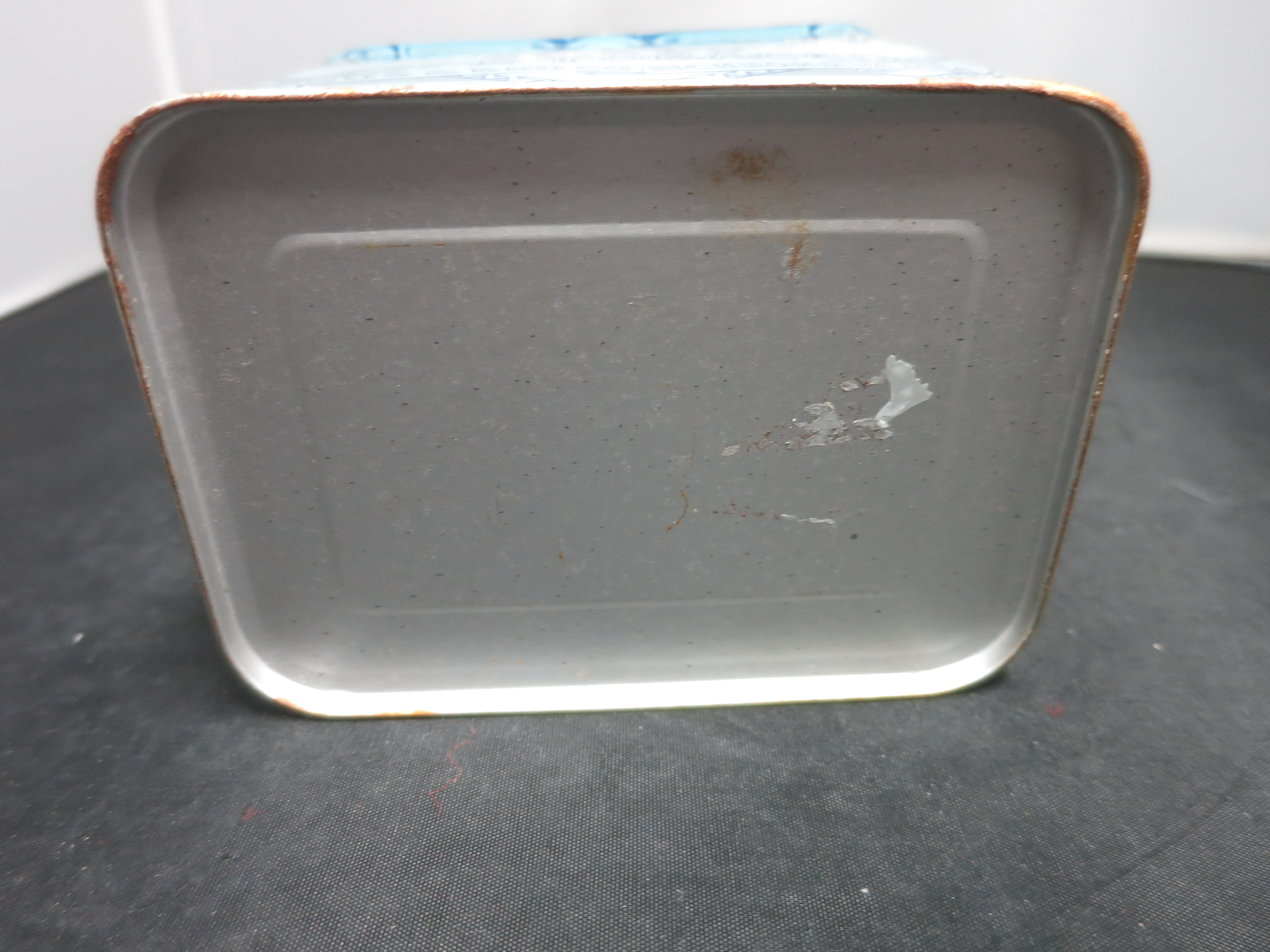 Edgeworth Extra High Grade Sliced Pipe Tobacco Tin