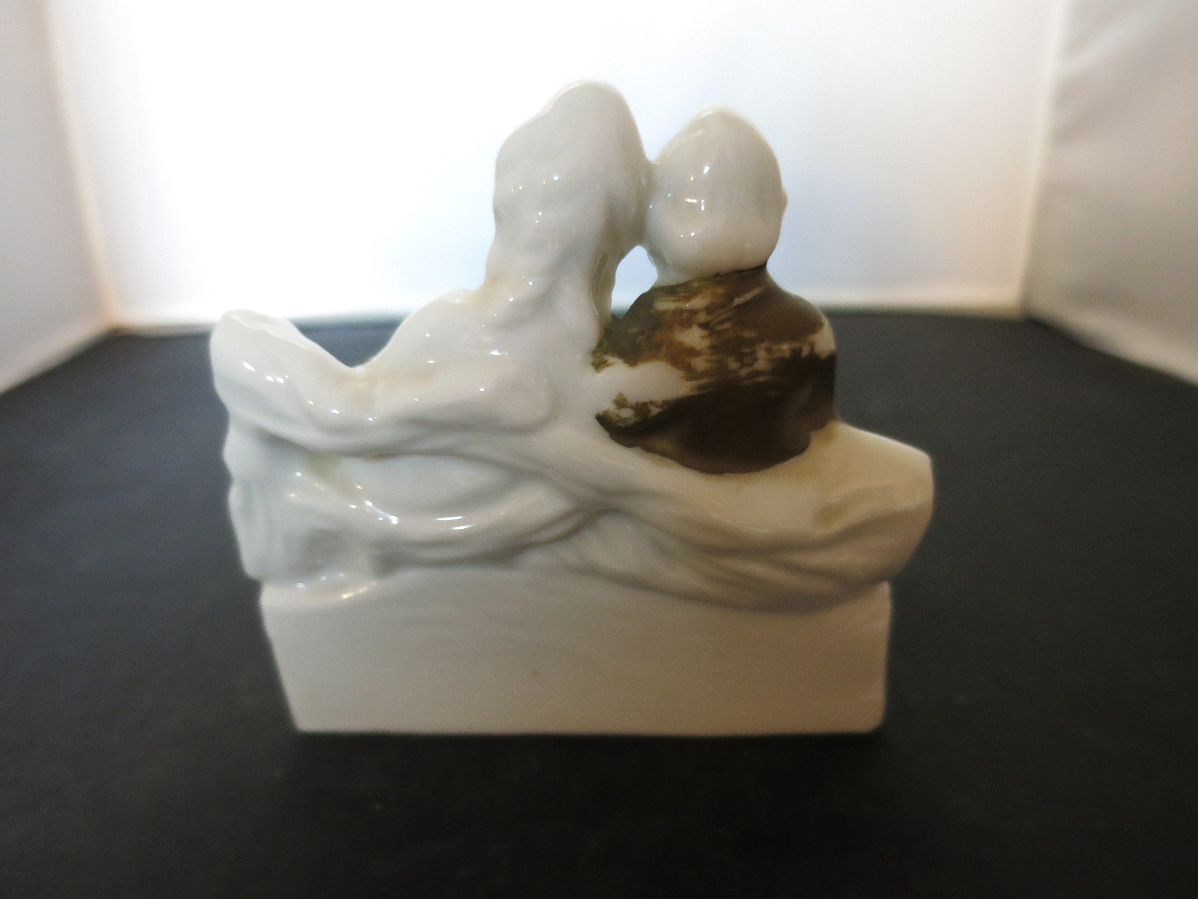 Vintage Victorian Couple Porcelain Ashtray Made in Japan