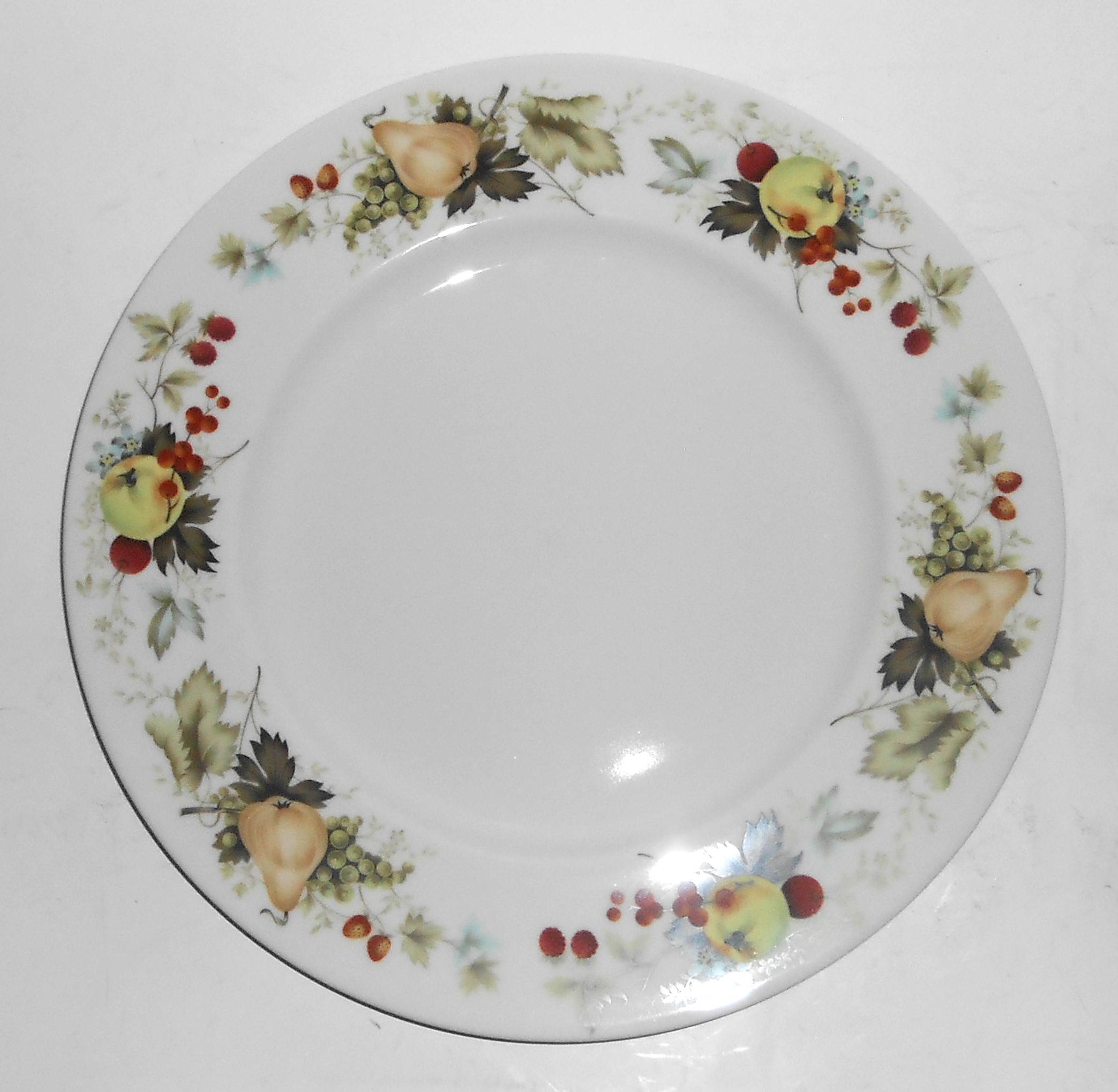 Royal Doulton China Miramont Fruit Dinner Plate