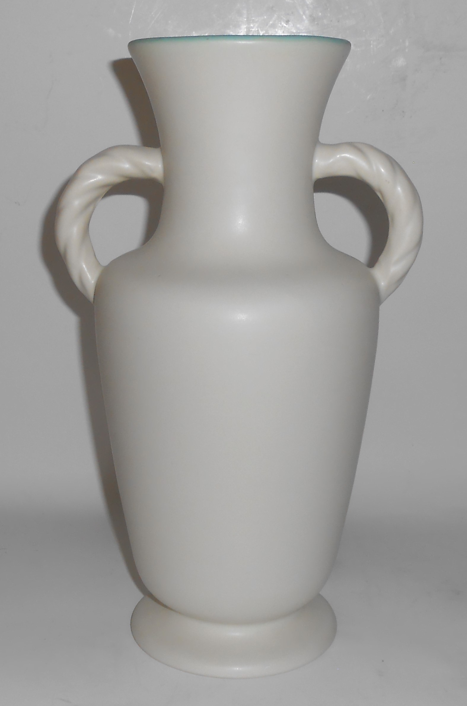 Coors Art Pottery Matte White / Matte Green Montrose #