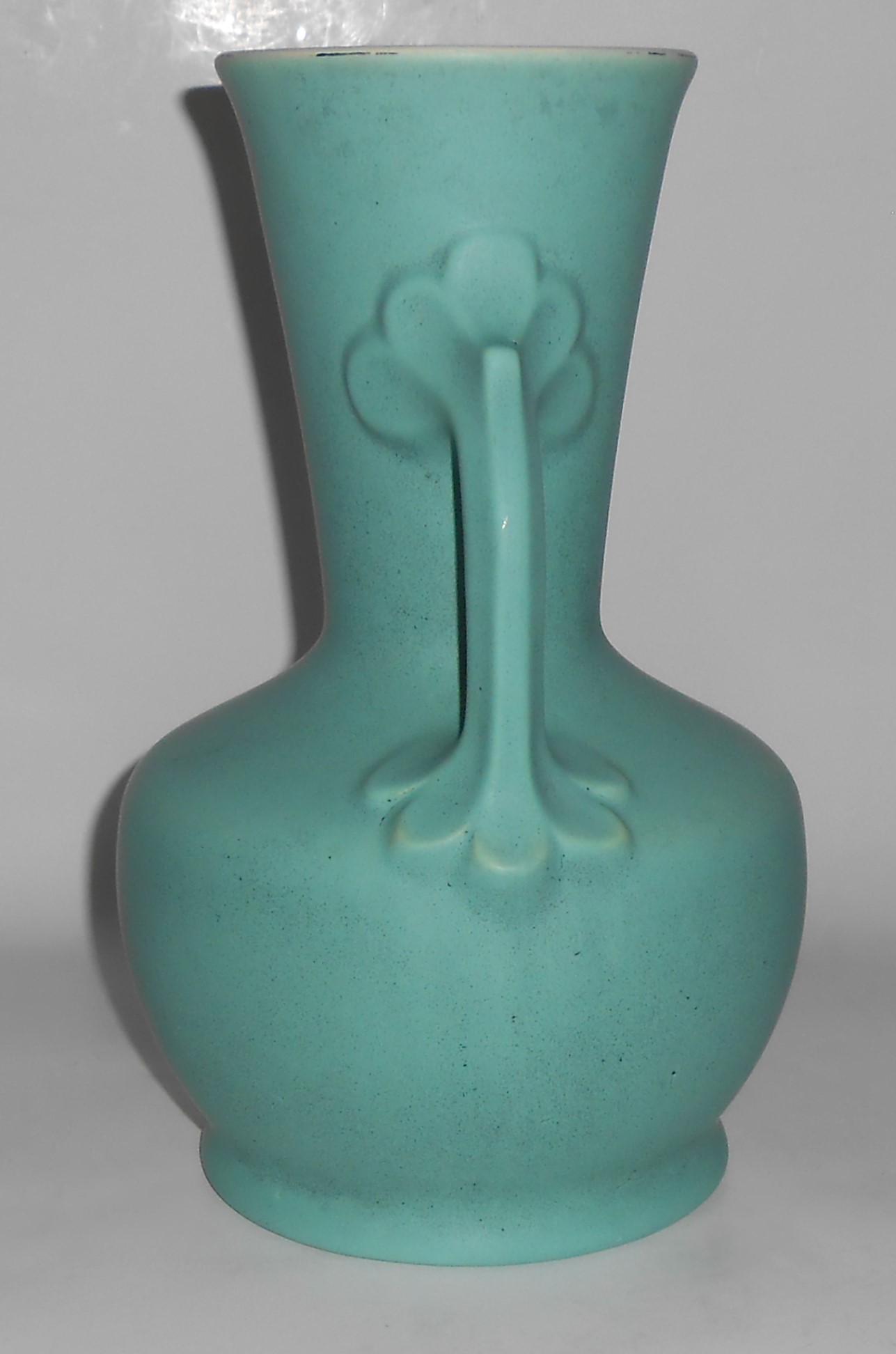 Coors Art Pottery Matte Green / Matte White Denver #31