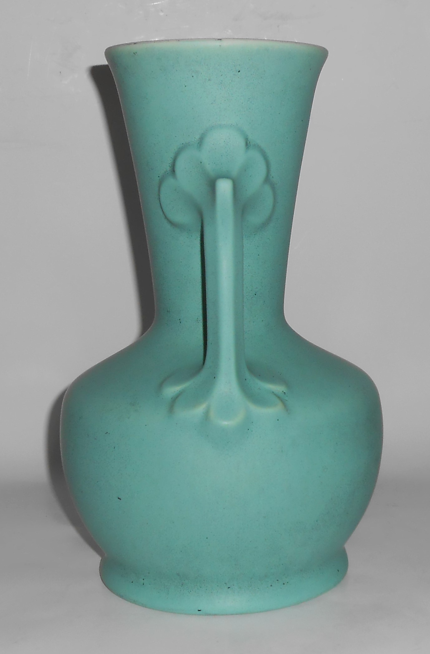Coors Art Pottery Matte Green / Matte White Denver #31