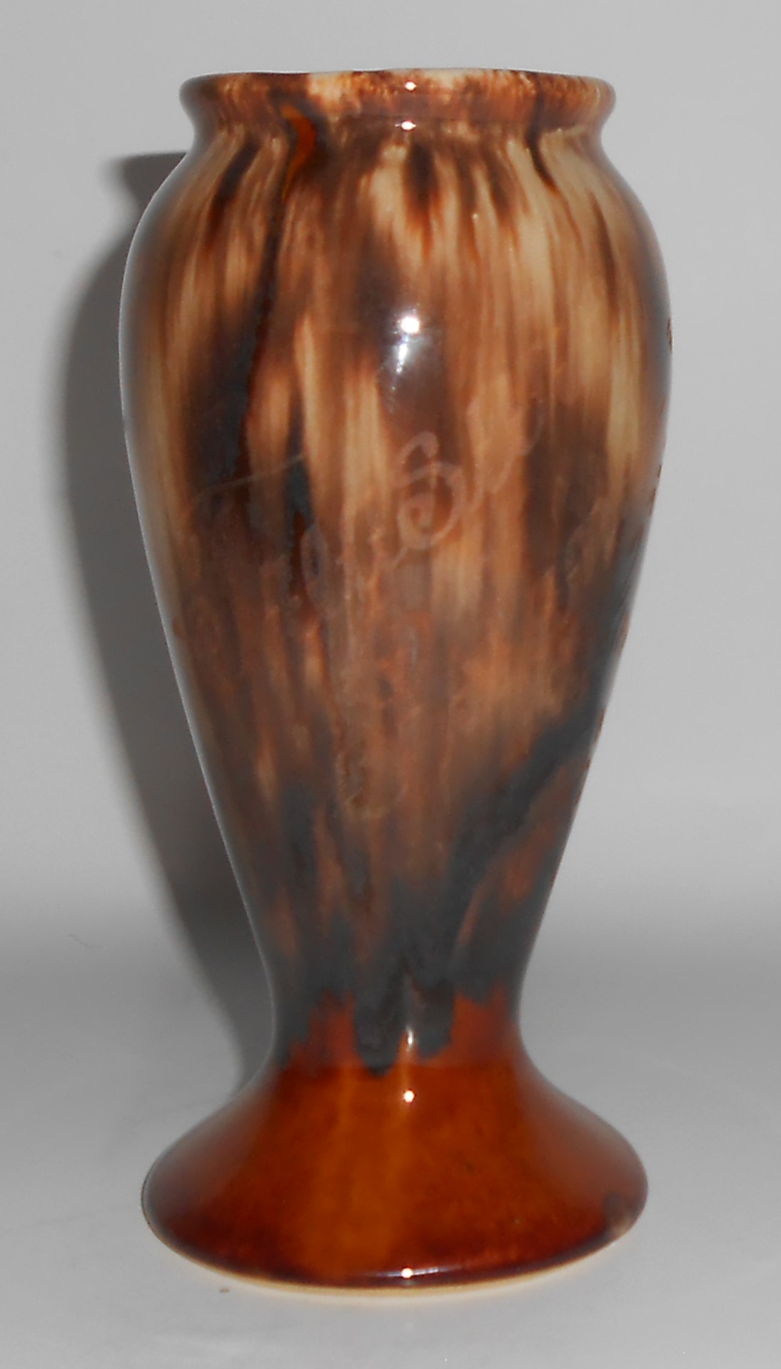 Brush McCoy Pottery Brown Onyx #745 Vase 1939 Golden Ga