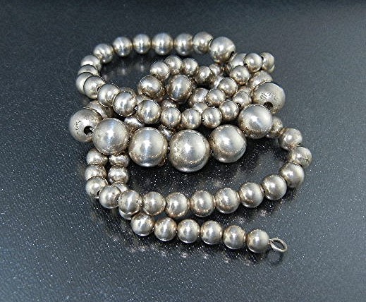 Native American Sterling Silver Beads Necklace