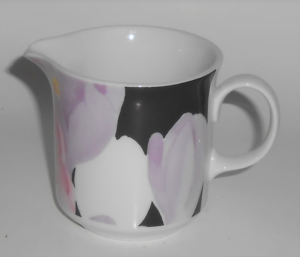 Mikasa Fine China Porcelain Vogue Creamer