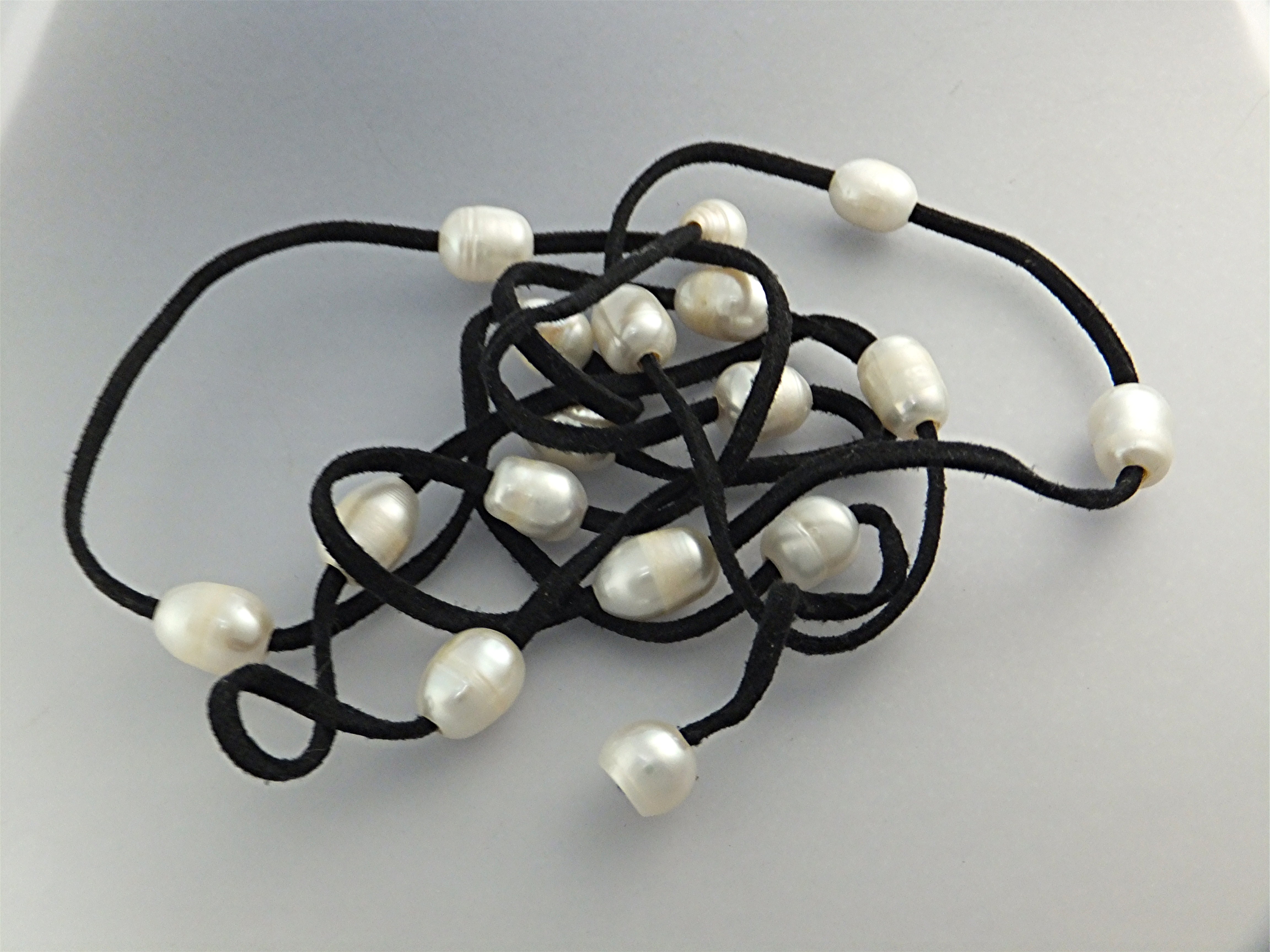Necklace Black Suede Leather Freshwater Pearl Lariat