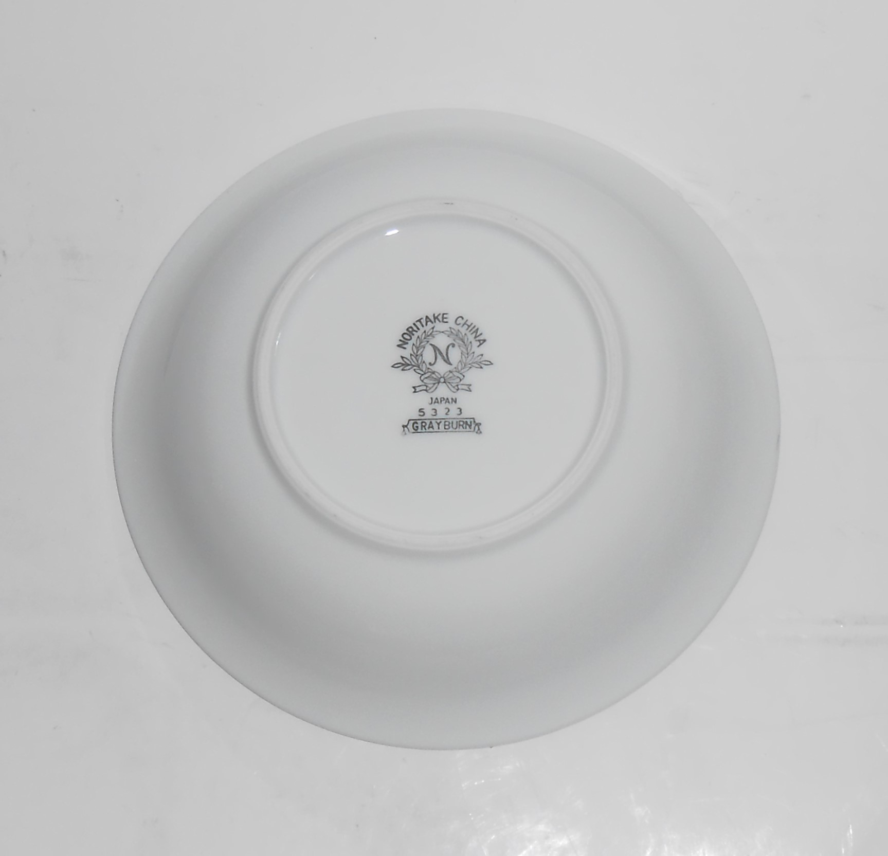 Noritake China Porcelain Platinum 5323 Grayburn Fruit B
