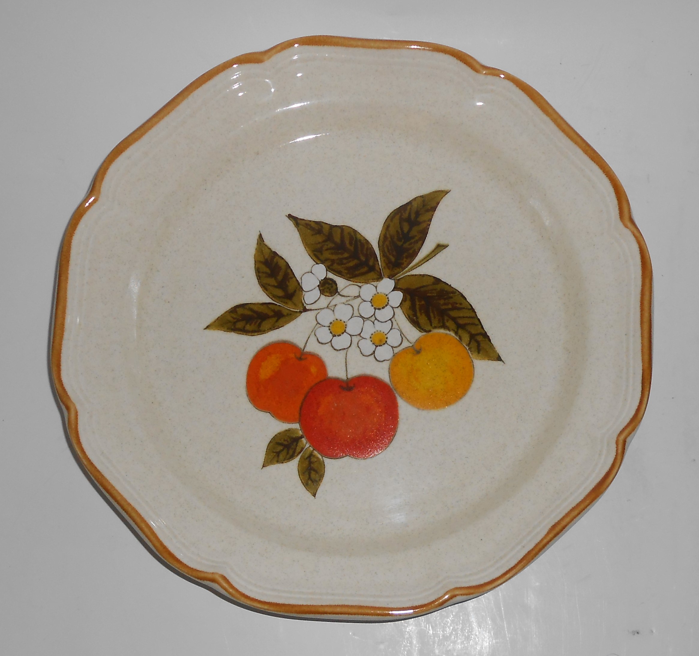 Mikasa China Pottery Garden Club Delight Dinner Plate