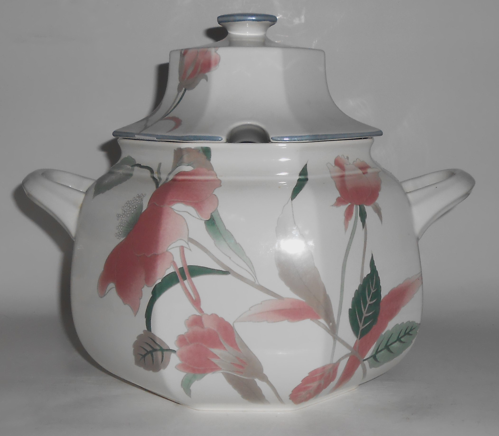 Mikasa China Silk Flowers Soup Tureen w/Lid