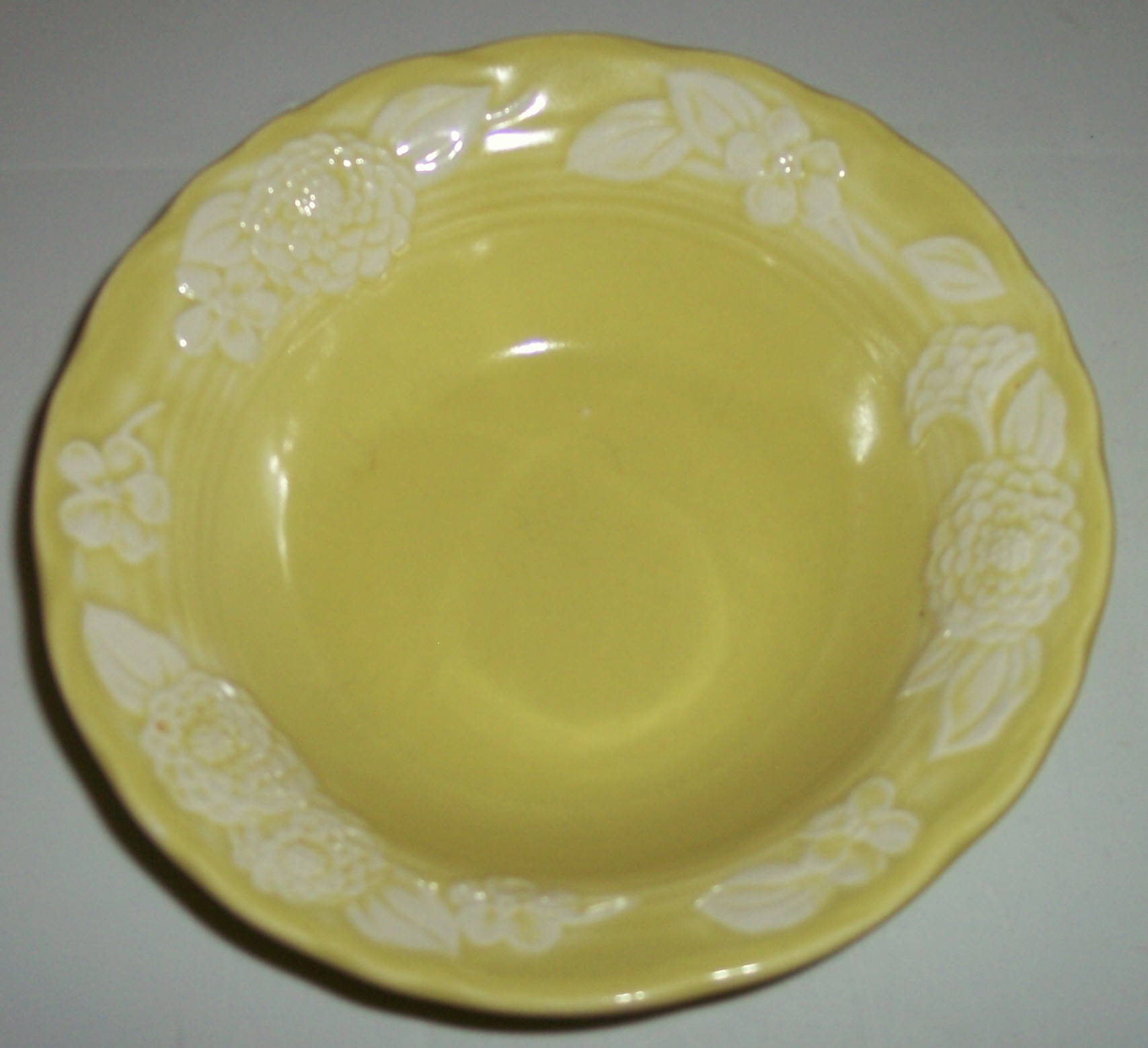 Metlox Pottery Poppy Trail Flora Lace Fruit Bowl!
