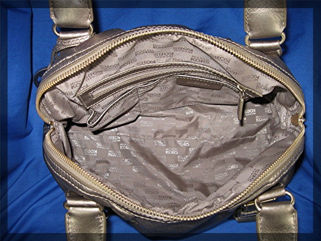 Bag Michael Kors Gold Leather Zip Top