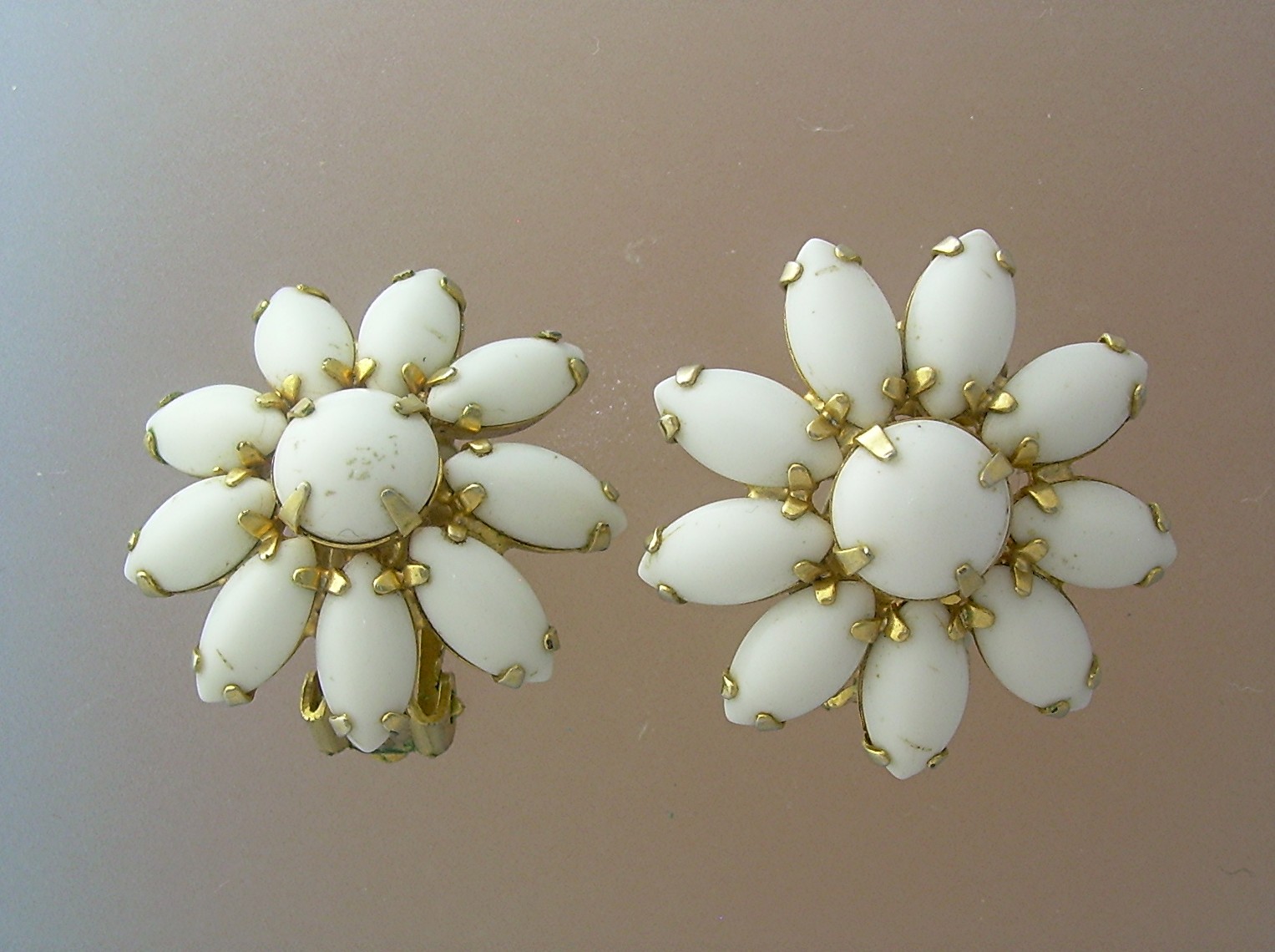 Claw Set White Glass Flower Clip Earrings