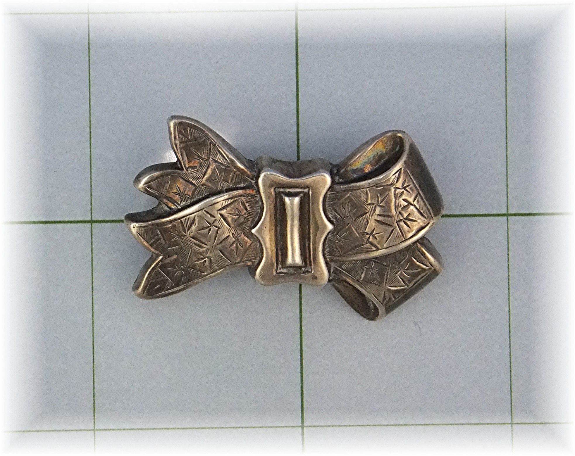 Brooch Pin Sterling Silver Bow English Hallmark 1800s