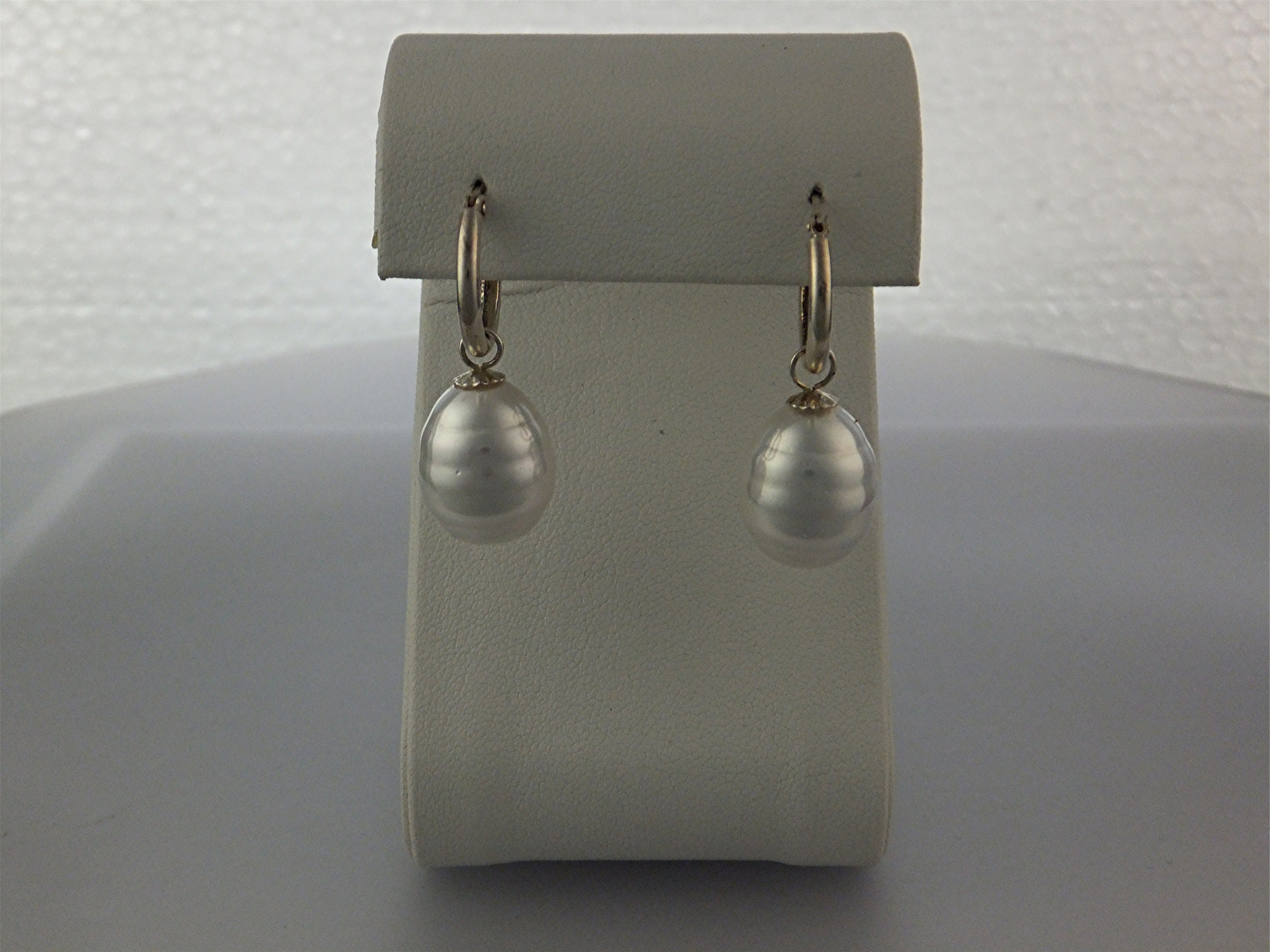 Earrings Sterling Silver Pierced Hoops 14mm Shell Pearl
