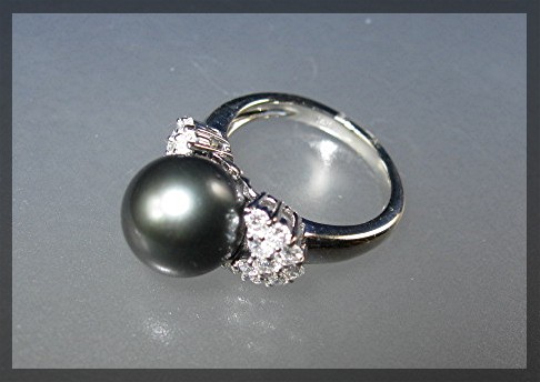 Ring 14 K White Gold Diamond 10mm Tahitian Pearl