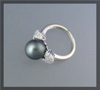 Ring 14 K White Gold Diamond 10mm Tahitian Pearl