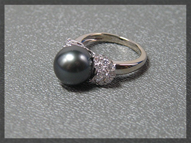 Ring 14 K White Gold Diamond 10mm Tahitian Pearl