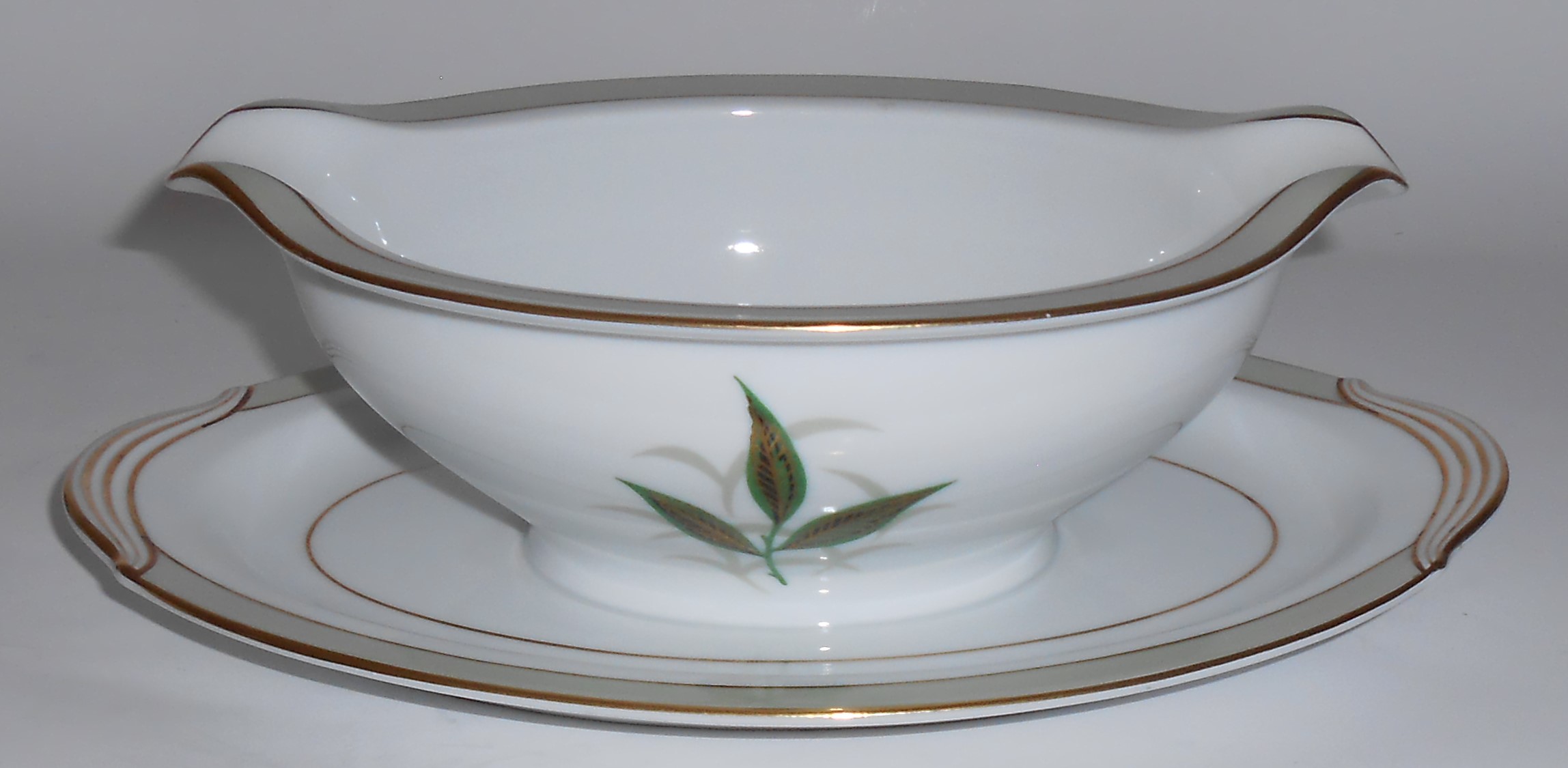 Noritake Porcelain China Greenbay W/Gold Gravy Bowl