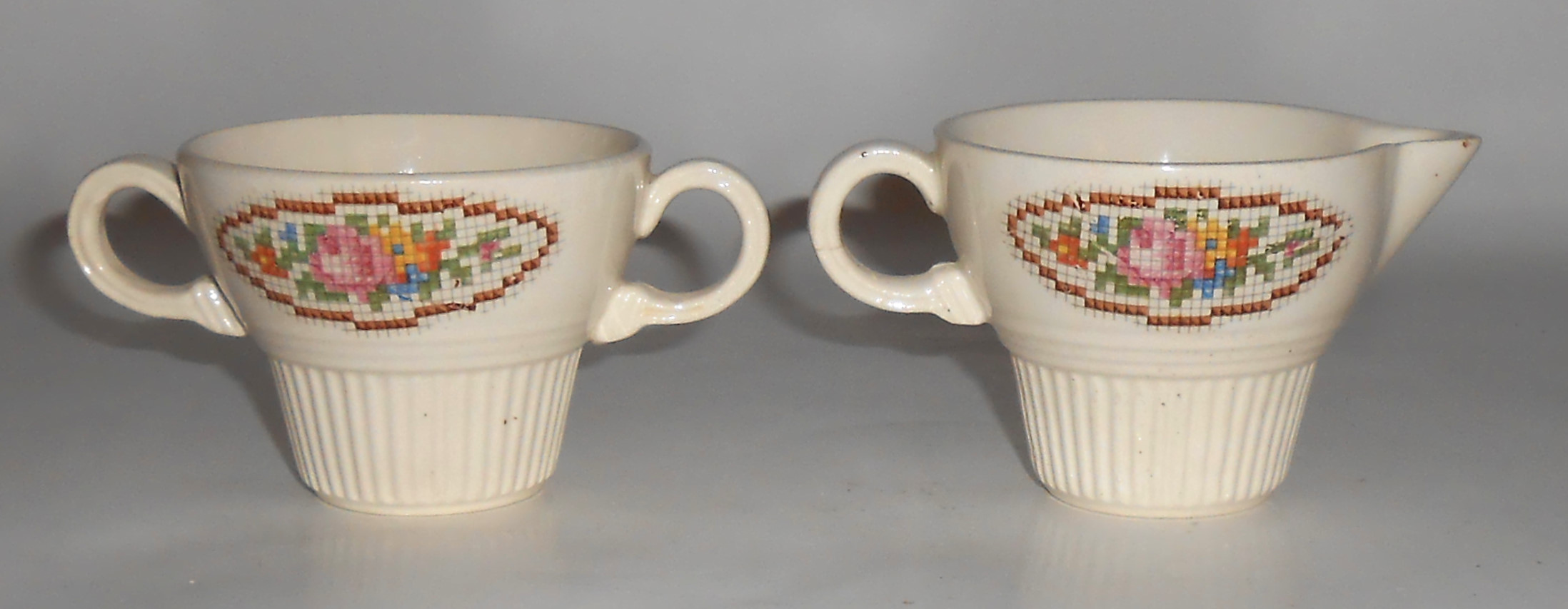 Salem China Basket Needlepoint Demi Creamer/Sugar Set
