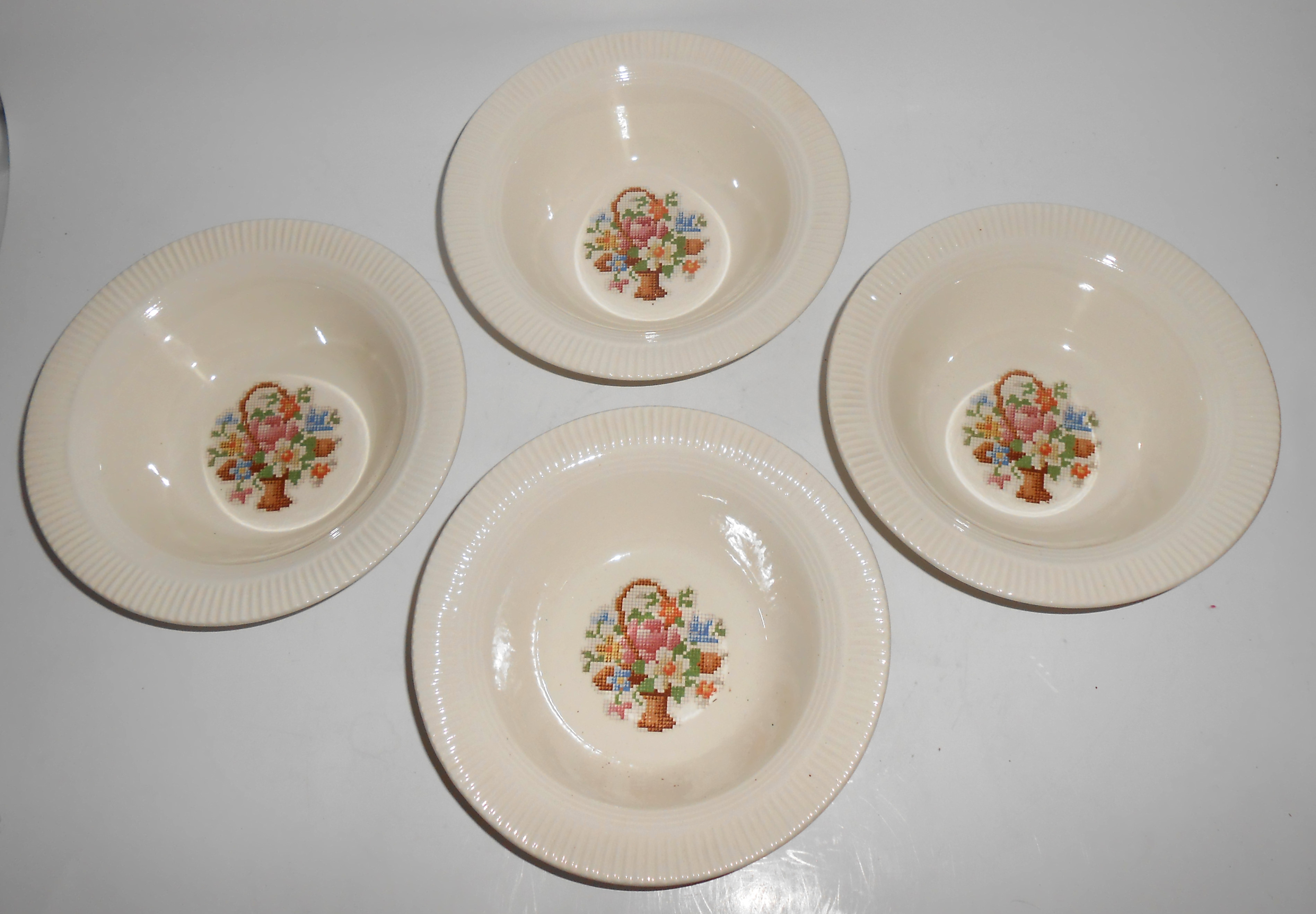 Salem China Basket Needlepoint Set/4 Cereal Bowls