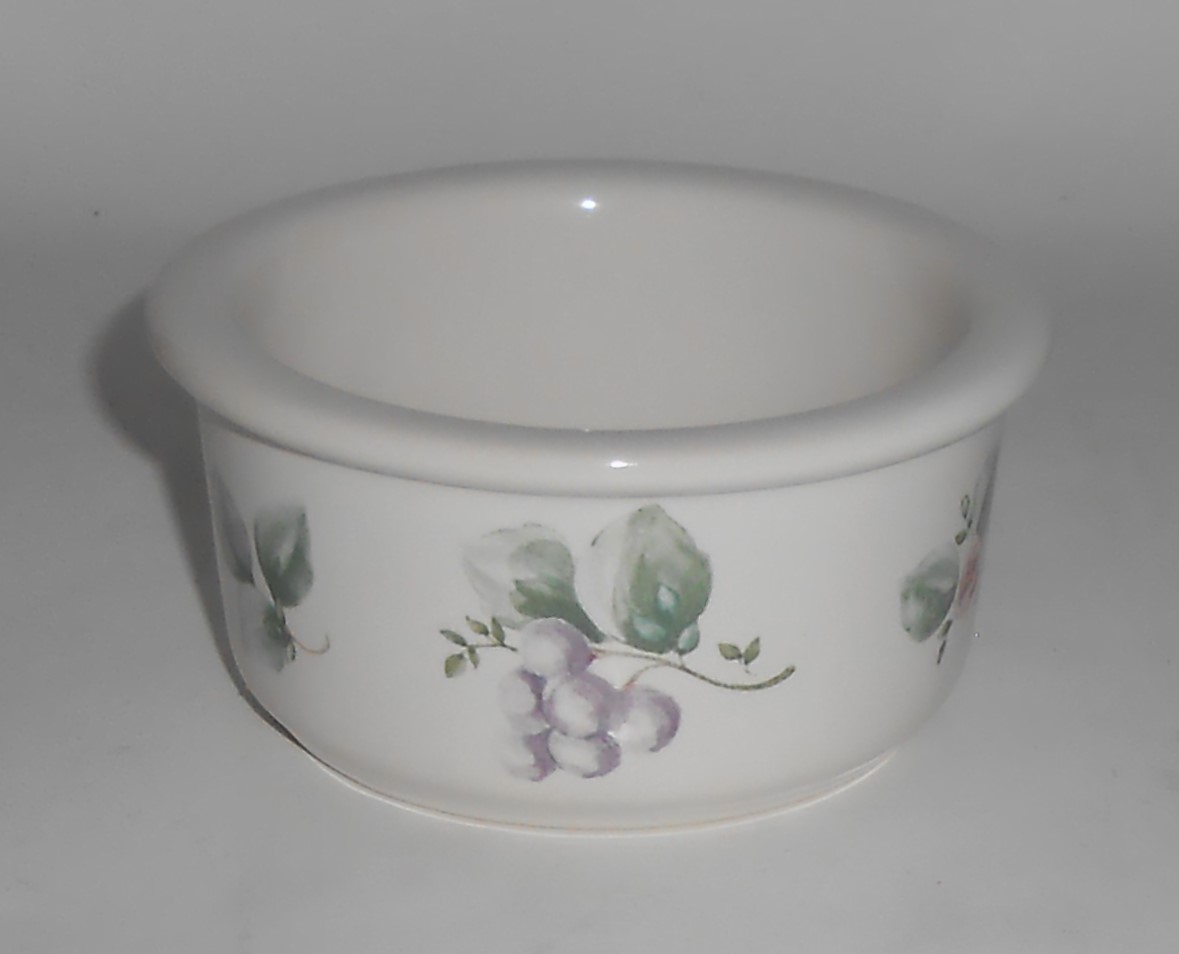 Pfaltzgraff Pottery Grapevine 4'' Ramekin