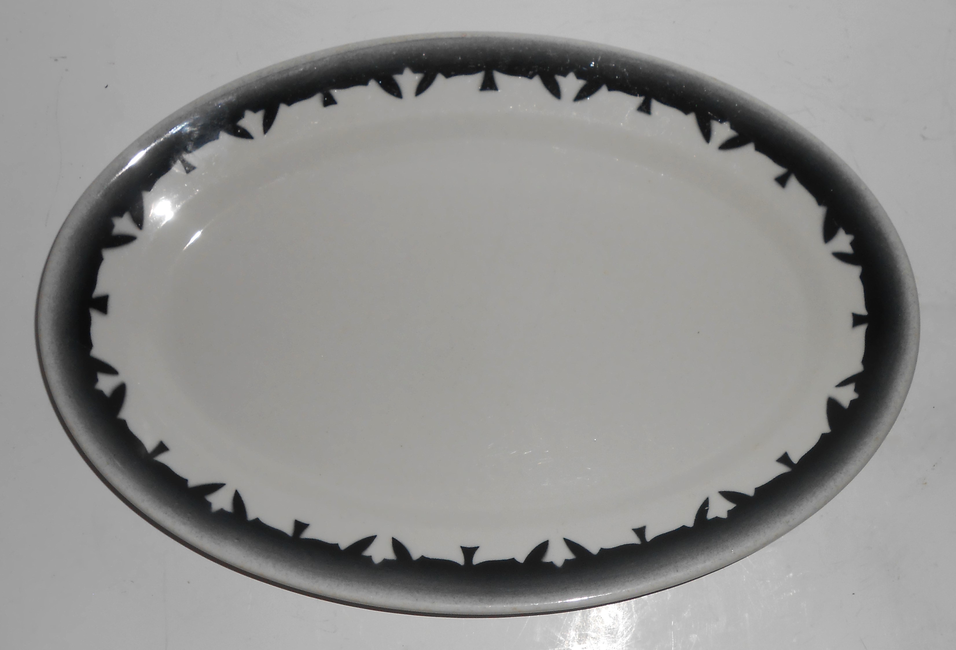 VINTAGE Wallace China Restaurant Ware Black Airbrushed