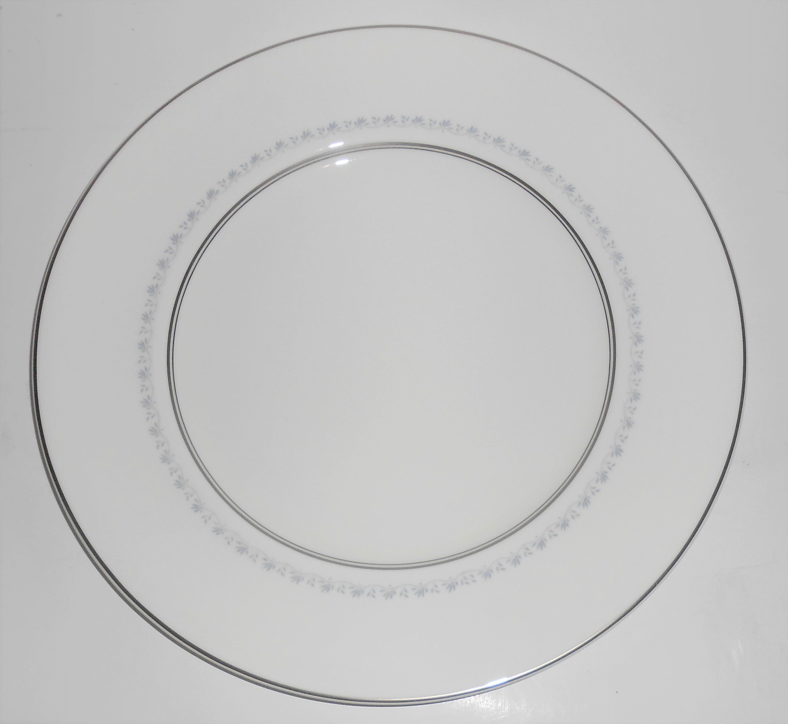 Royal Doulton China Tiara Dinner Plate