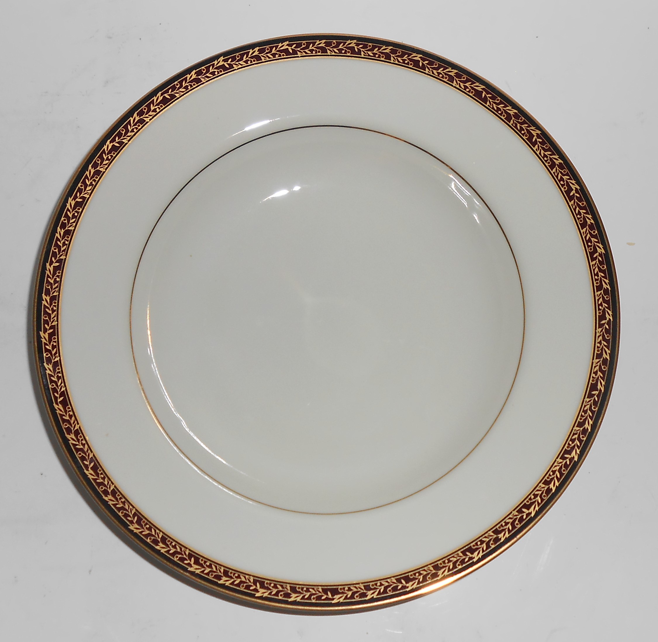 Mikasa Grande Ivory China L5513 Aramis Rimmed Soup Bowl