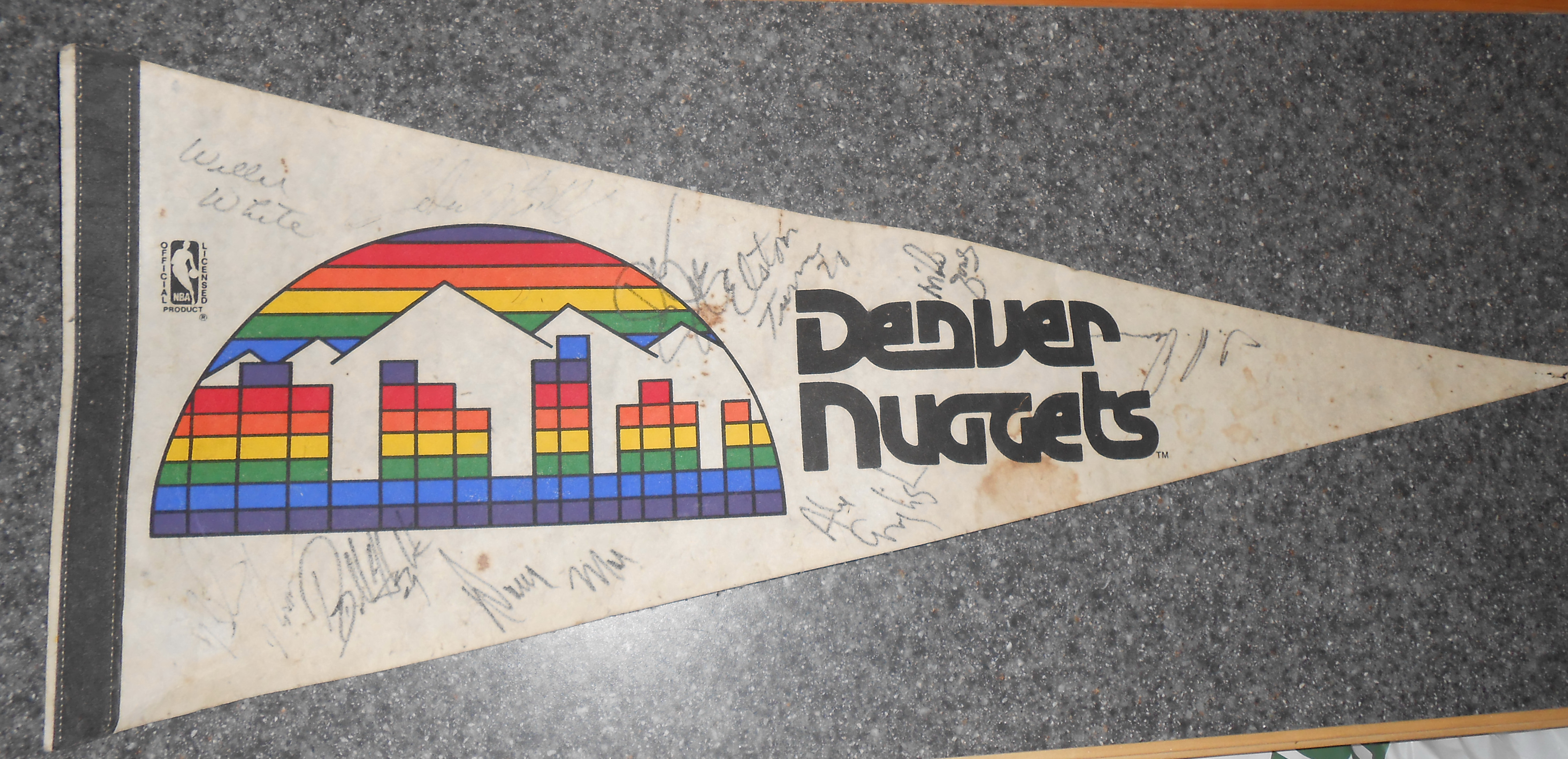 1985-1986 Denver Nuggets Pennant W/10 Autographs!