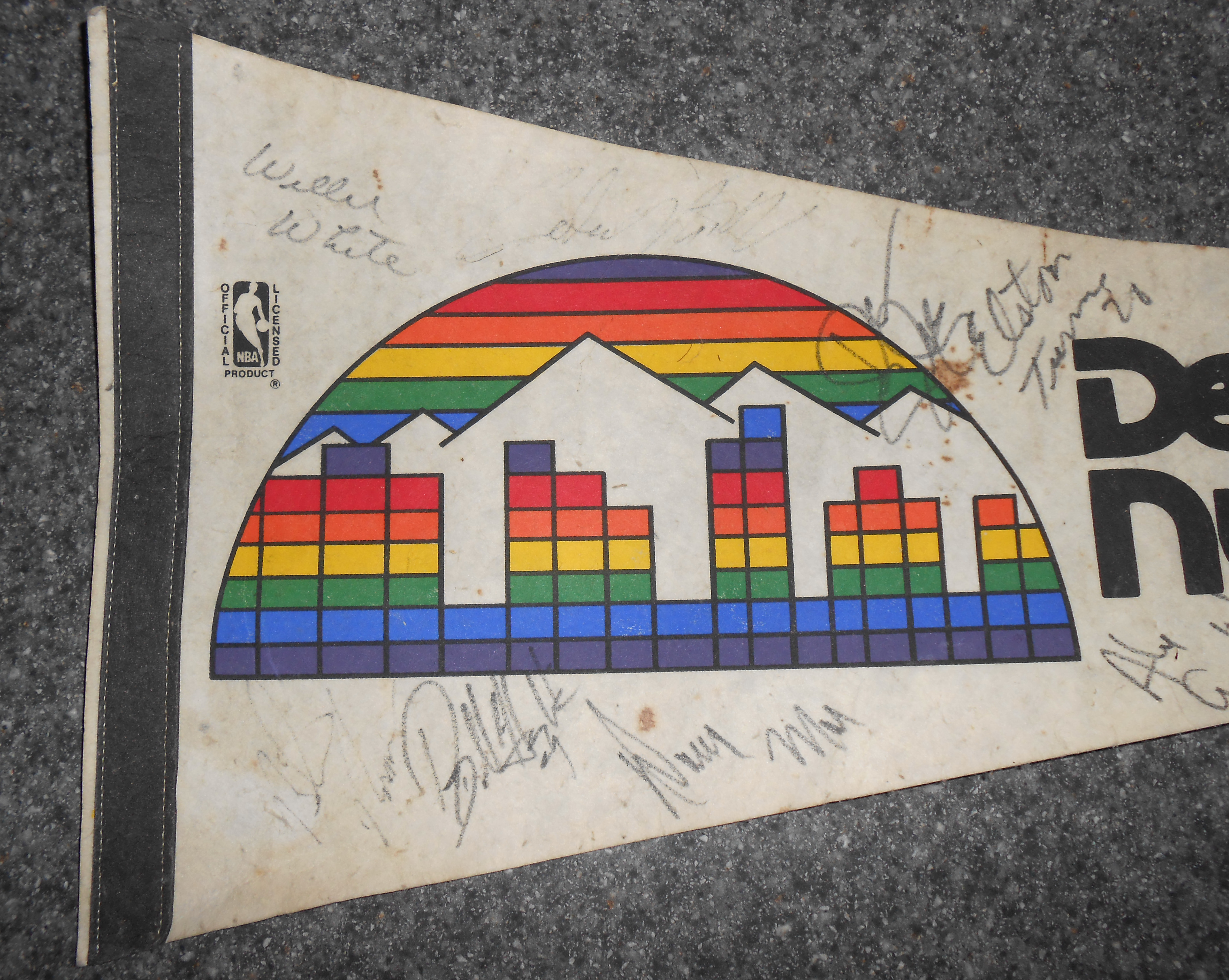 1985-1986 Denver Nuggets Pennant W/10 Autographs!